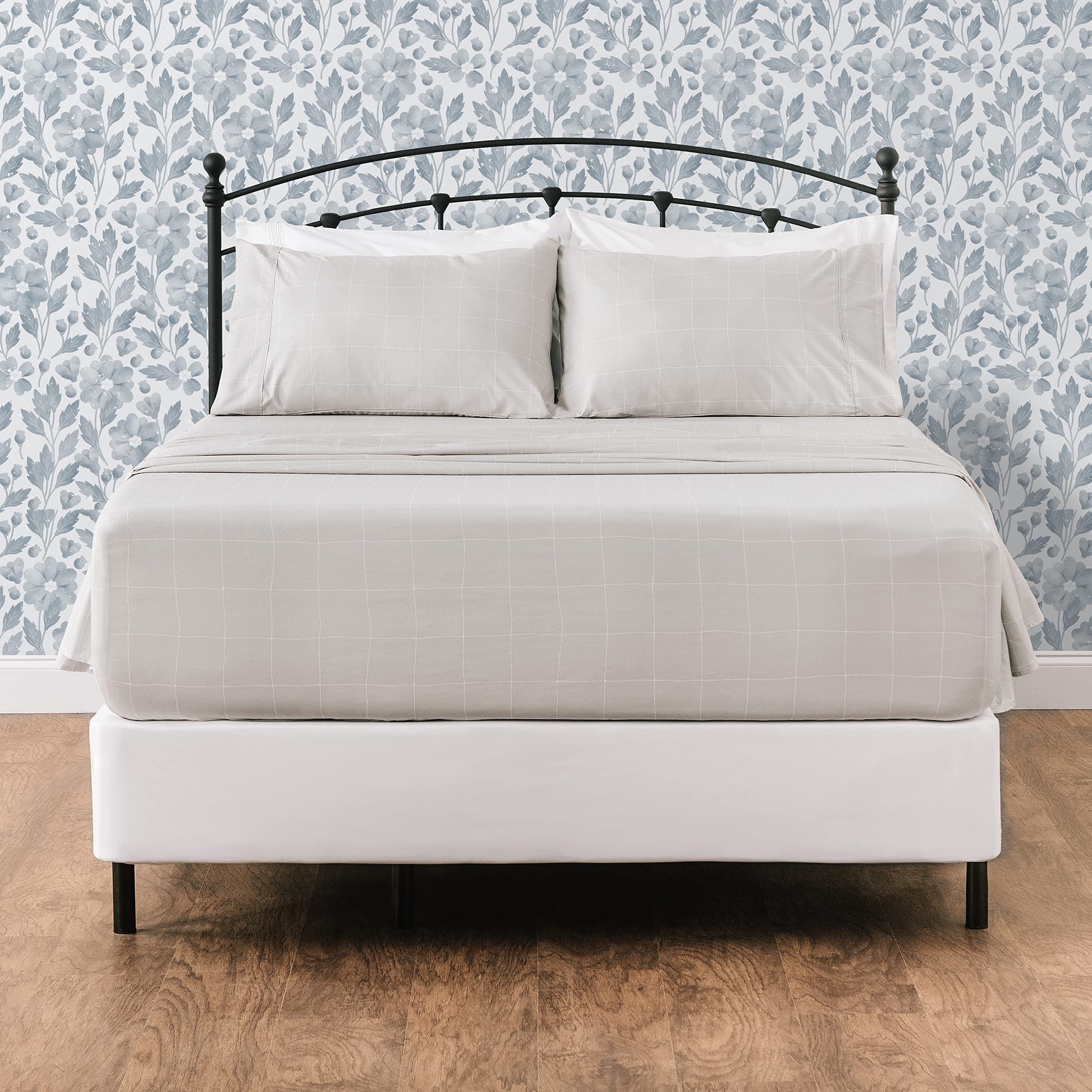 Premium Printed Queen Bed Sheet Set 4-Piece - Soft Hand Drawn Plaid Pattern Microfiber Sheets - Wrinkle & Fade Resistant - Includes 1 Flat Sheet, 1 Fitted Sheet & 2 Pillowcases - Gray - Perfect for Master Bedroom, Guest Room & Dorm Decor
