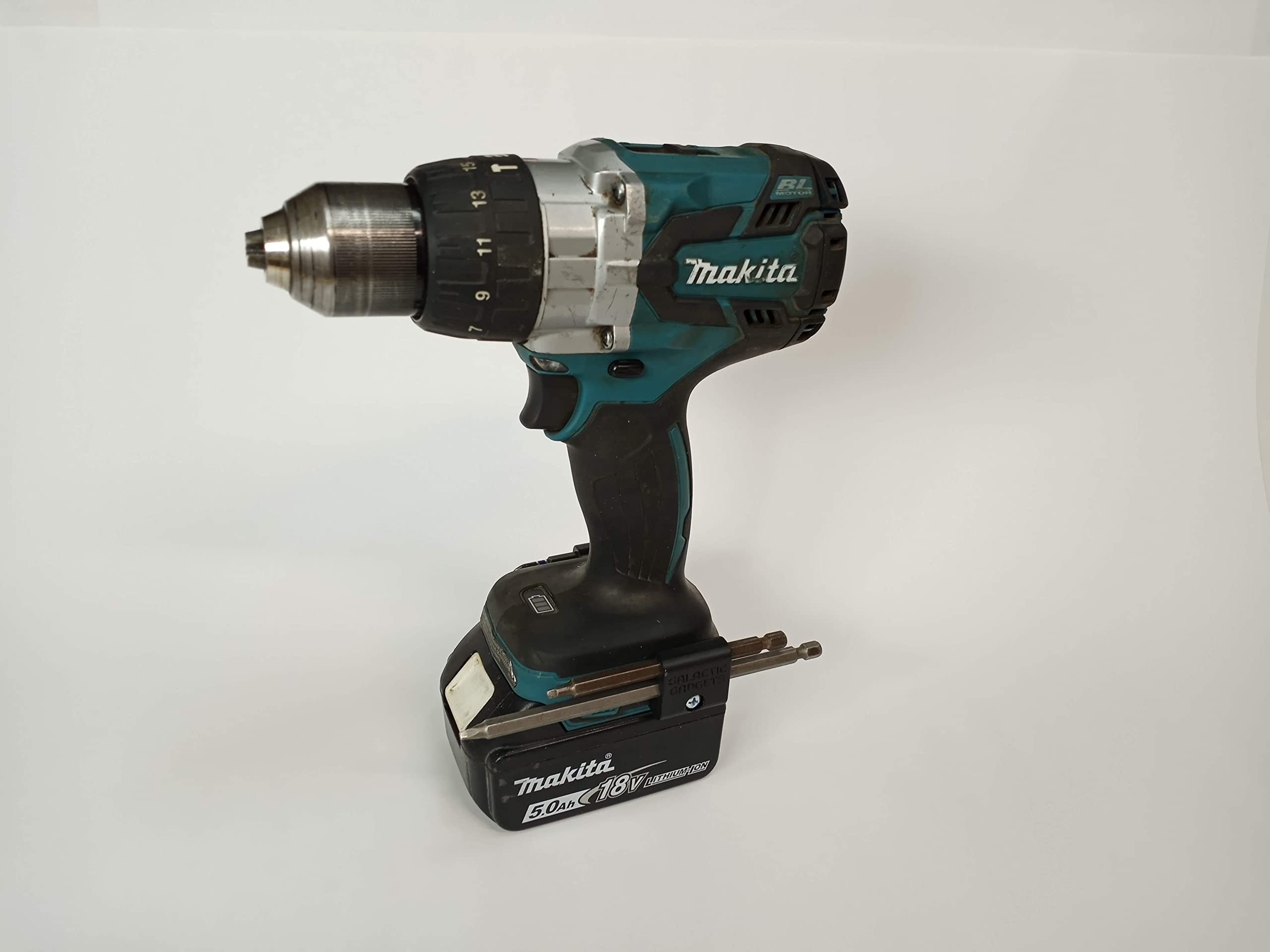 Magnetic Bit Holder for Makita 18V, Ryobi 18V, Ridgid & Bosch Drills - Side Mount Tool Accessory for Impact Drivers & Screwdrivers (Black) - Perfect for Construction, Woodworking & DIY Projects - Galactic Gadgets