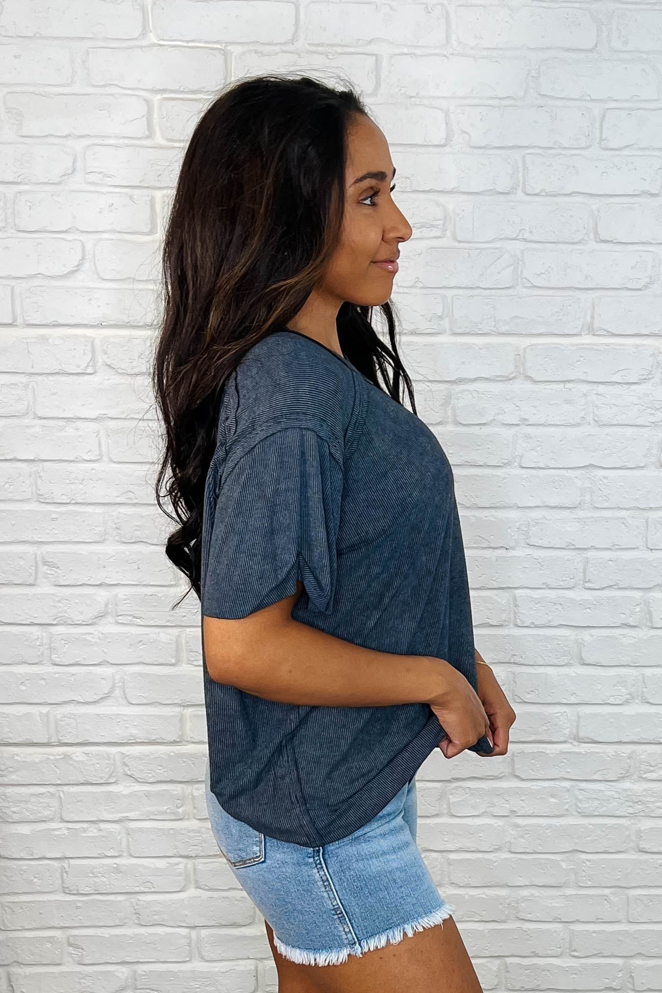 Easy Style Basic Mineral Wash Top in Ash Black - Soft & Comfortable Women's Casual T-Shirt for Everyday Wear, Street Style & Layering