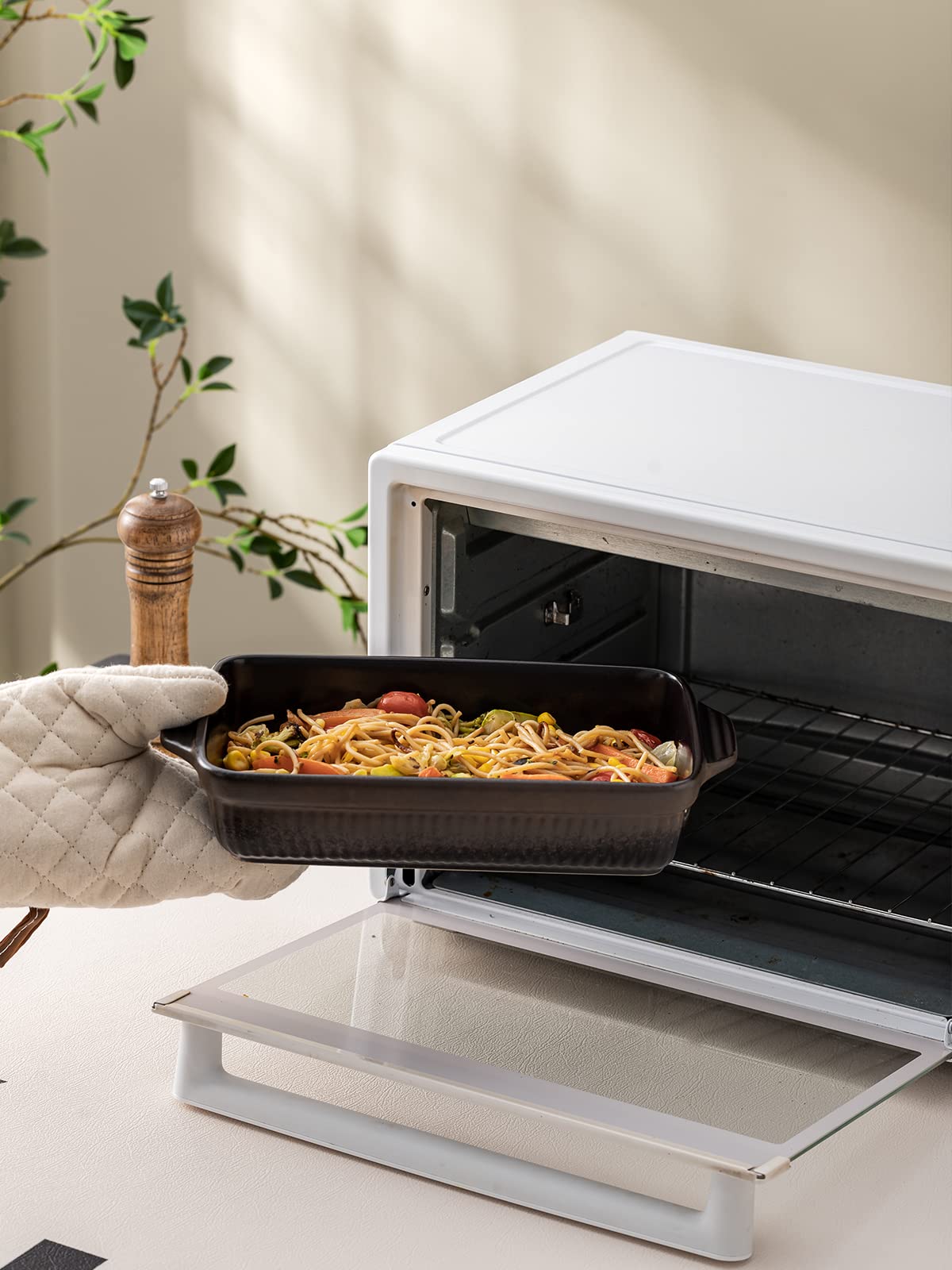 Kanwone 9 x 13 Inch Ceramic Baking Dish Set - Rectangular Lasagna Pan, Casserole Dish, Oven Safe Bakeware for Cooking, Baking & Serving | Matte Black Reactive Glazed Stripe Series | Perfect for Family Dinners, Holiday Meals & Potluck Parties