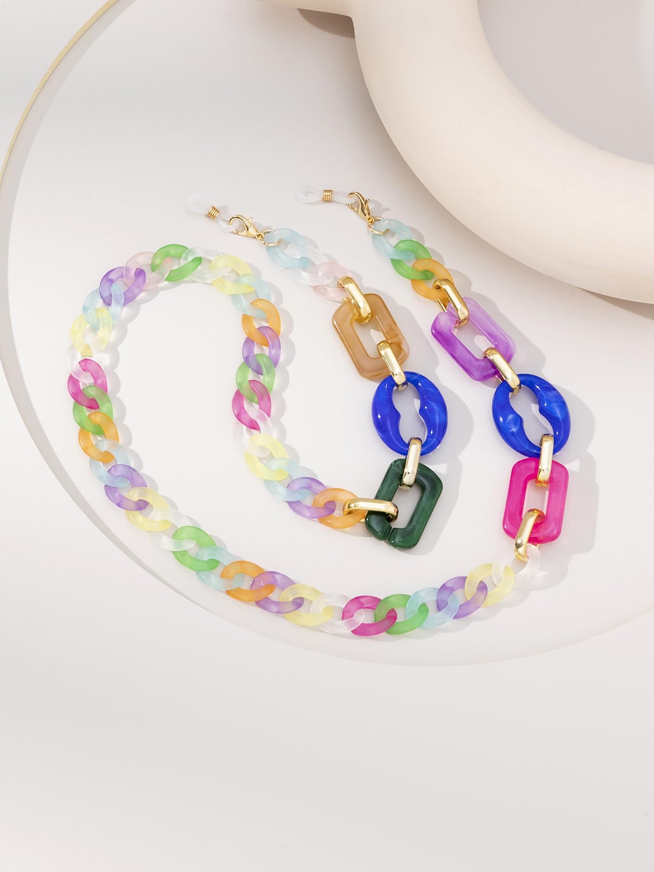 Stylish Acrylic Eyeglass Chain for Women - Fashionable Necklace-Style Glasses Holder - Perfect for Reading, Work, and Everyday Use