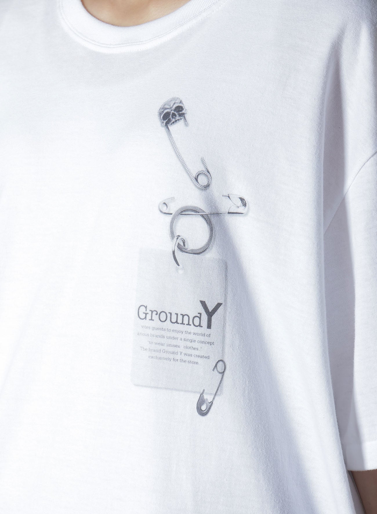 Stylish Cotton Jersey Trompe L'oeil Pin T-Shirt for Men & Women - Perfect for Casual Wear, Street Fashion, and Everyday Outfits