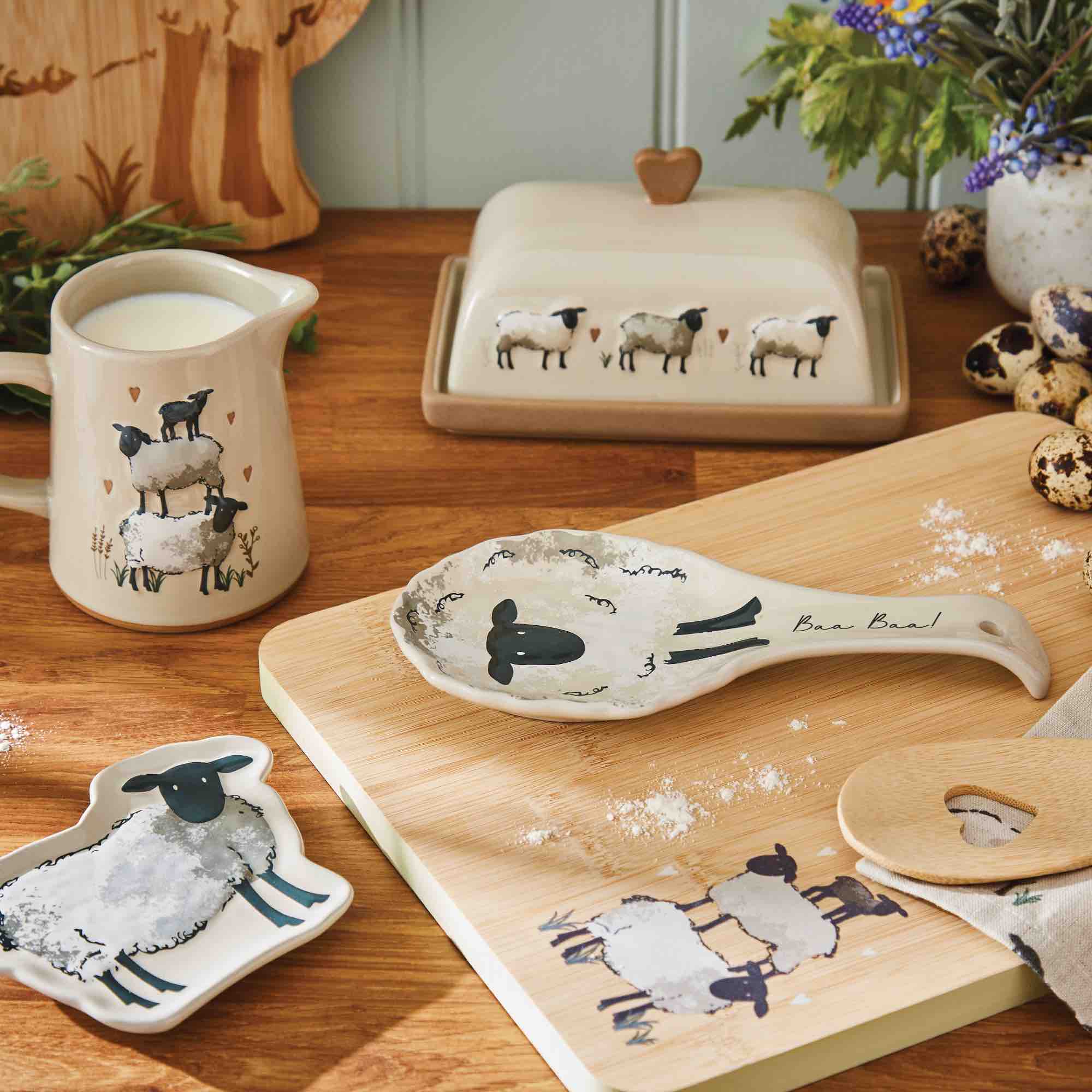 Highland Sheep Ceramic Large Spoon Rest - Heat Resistant Kitchen Utensil Holder for Cooking, Serving, and Dining Decor - Perfect for Stovetop, Countertop, and Table Setting