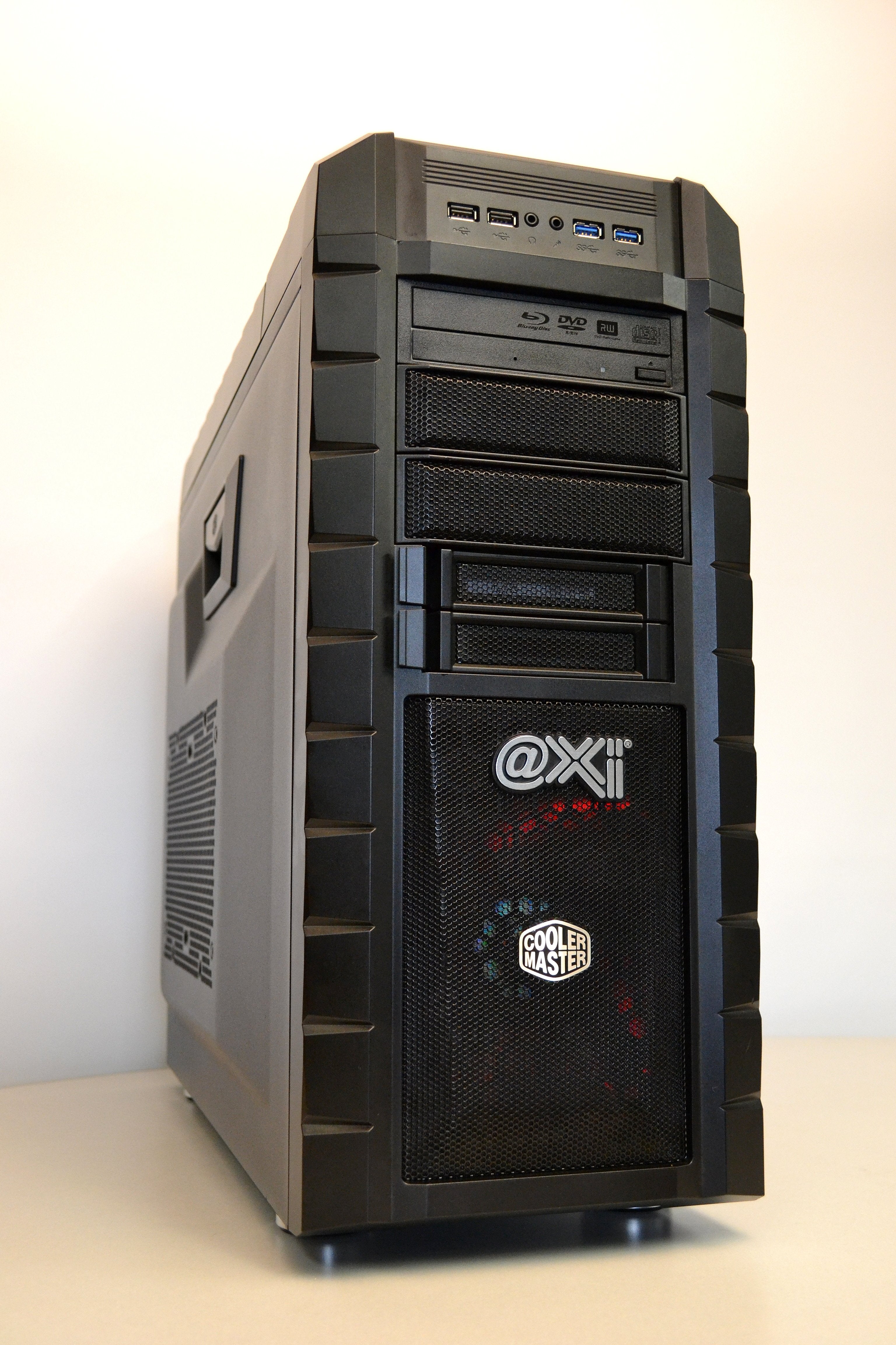 Cooler Master Workstation PC - Intel Core i7-4790K 4.0GHz Quad-Core, 32GB RAM, 240GB SSD, NVIDIA Quadro K4000 3GB, Windows 10 Pro - Ideal for Graphic Design, Video Editing & 3D Rendering