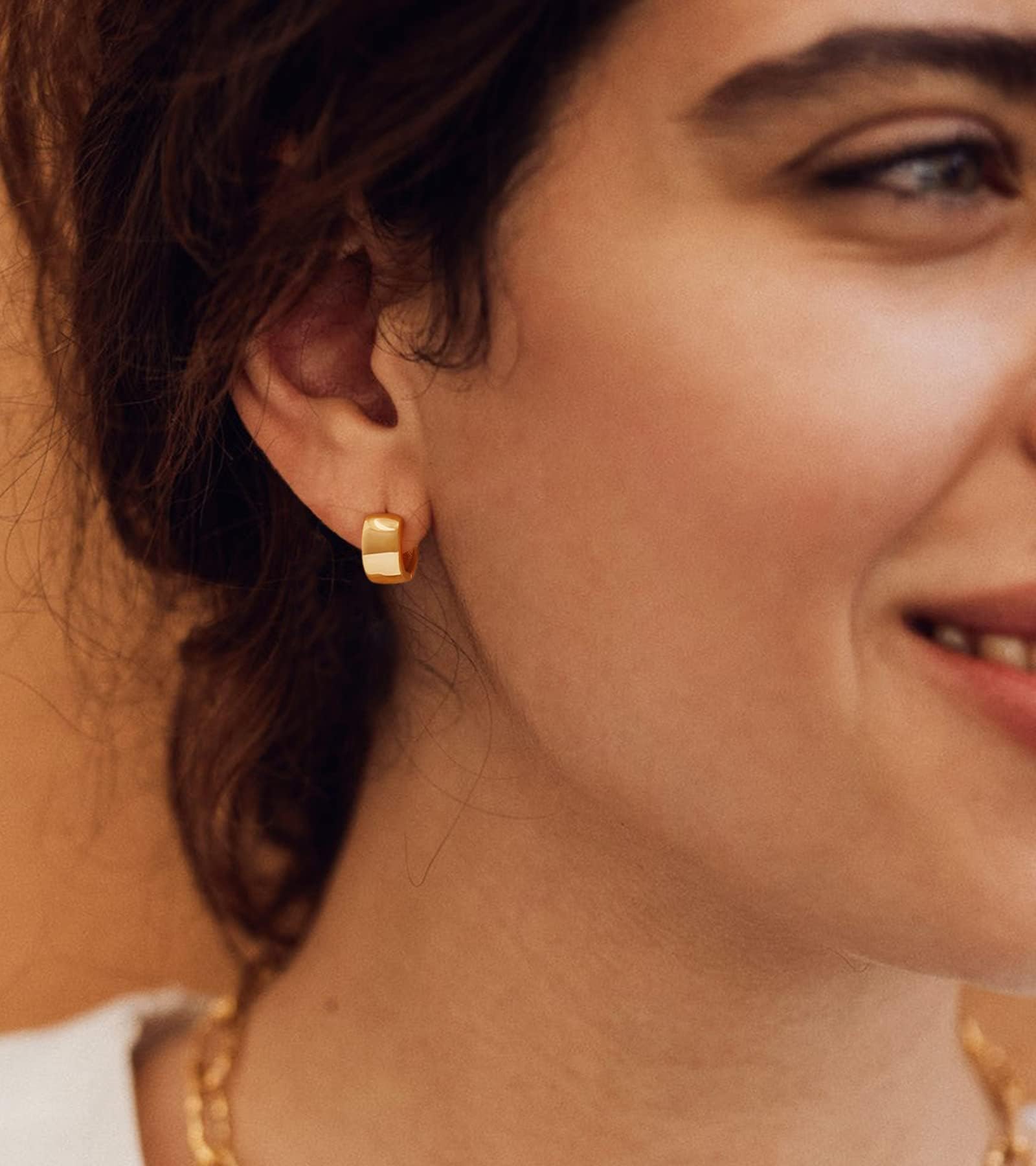 18K Gold Pearl Hoop Earrings for Women - Elegant Huggie Dangle Earrings | Lightweight Small Hoop Earrings for Everyday Wear, Date Night & Special Occasions