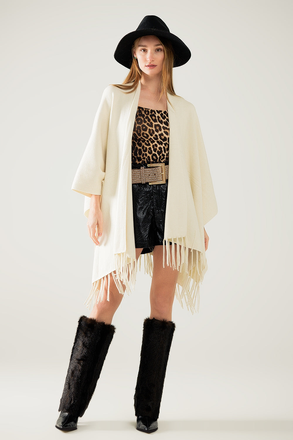 Soft Knit Beige Poncho with Fringe - Cozy & Stylish Women's Outerwear for Fall & Winter, Perfect for Casual Outings, Travel, and Layering
