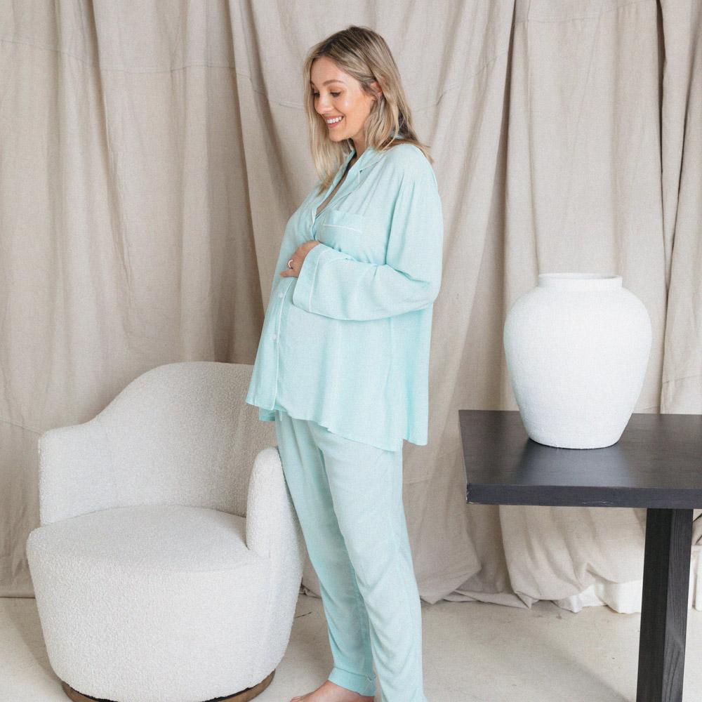 Comfortable Women's Maternity Long Sleeve Pajama Set - Soft Cotton Sleepwear for Pregnant Women - Mint Green Loungewear for Relaxing at Home or Hospital Stay