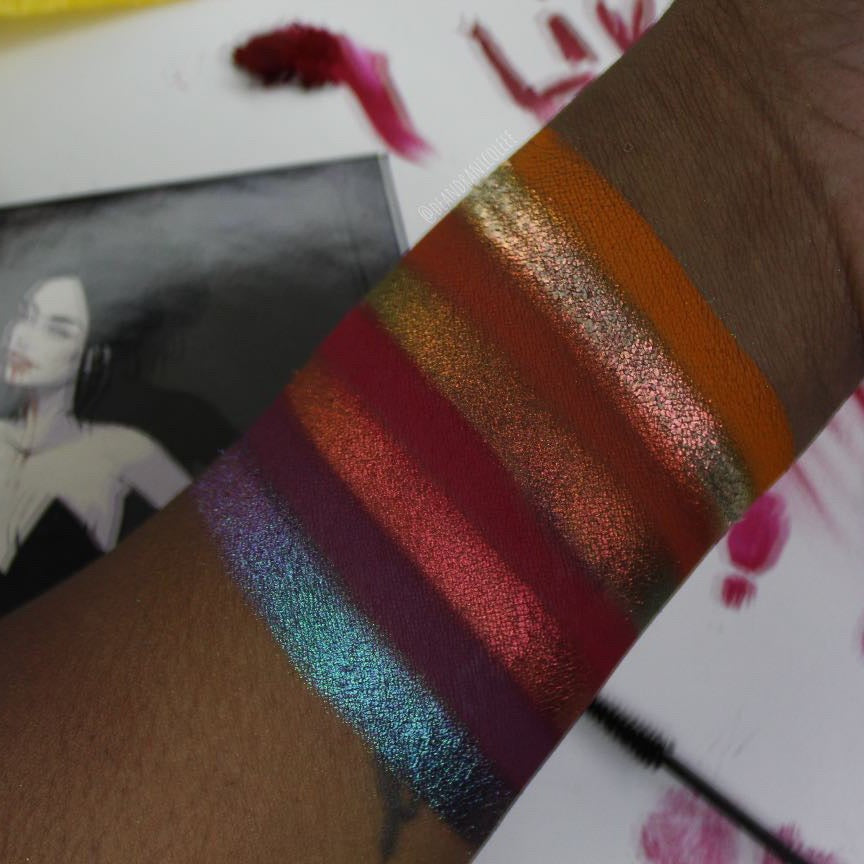 Best Eyeshadow Palette for Makeup Lovers - Highly Pigmented & Long-Lasting - Perfect for Everyday Wear & Special Occasions