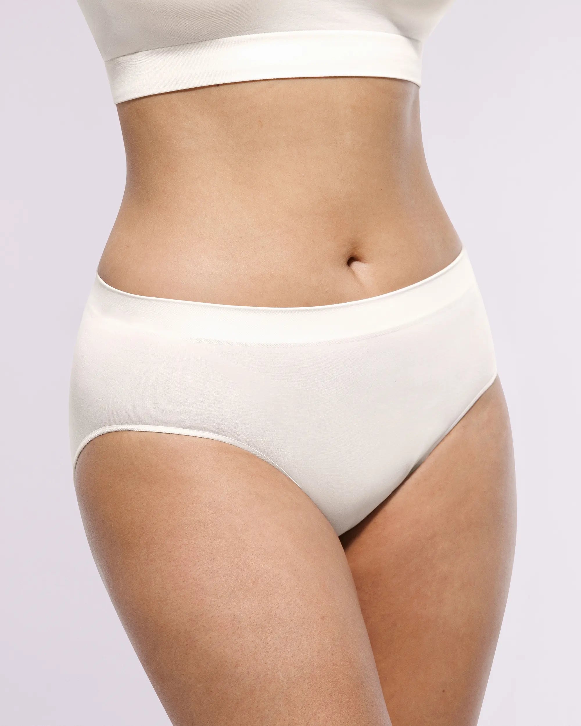 OceanHug™ Oyster Reborn Smoothing Brief - Comfortable Seamless Underwear for Women, Soft Breathable Panties for Everyday Wear, Perfect for Work, Yoga & Lounge