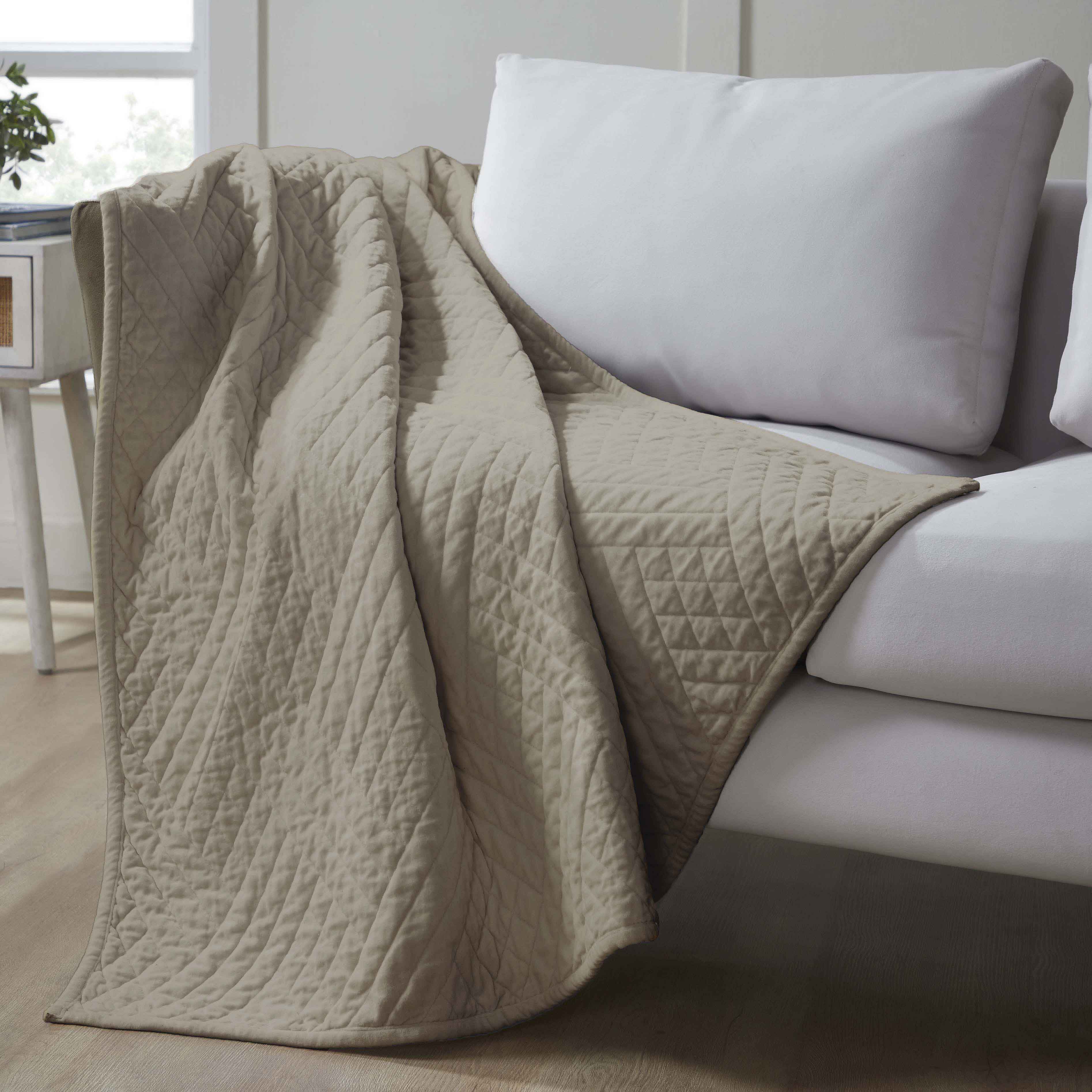 Karina Cotton Velvet Lightweight Quilt & Sham Set - Ultra Soft Bedding for All Seasons | Perfect for Master Bedroom, Guest Room & Cozy Nights