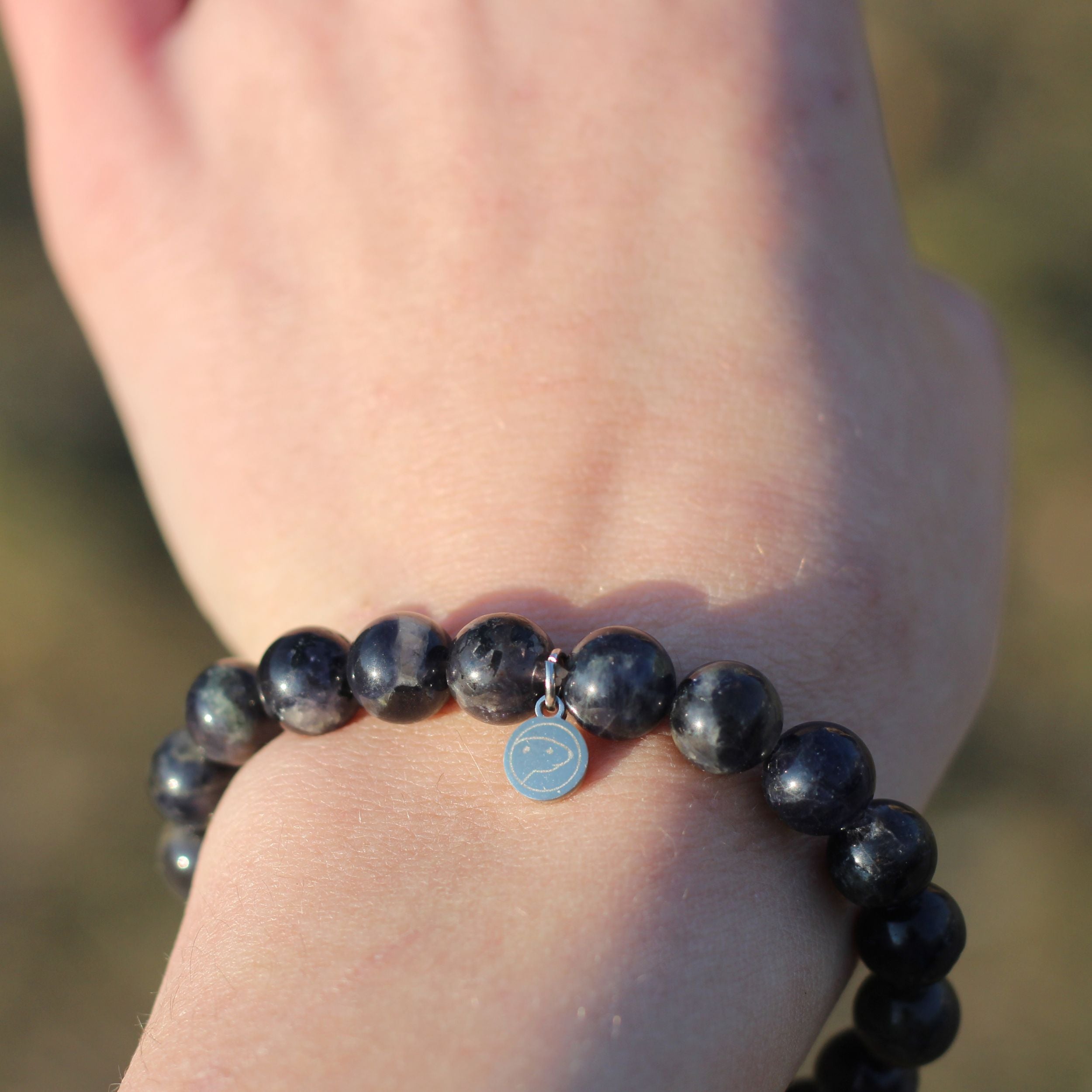 Iolite Gemstone Bracelet for Women - Healing Crystal Jewelry for Stress Relief & Positive Energy - Perfect for Meditation, Yoga & Spiritual Gifts