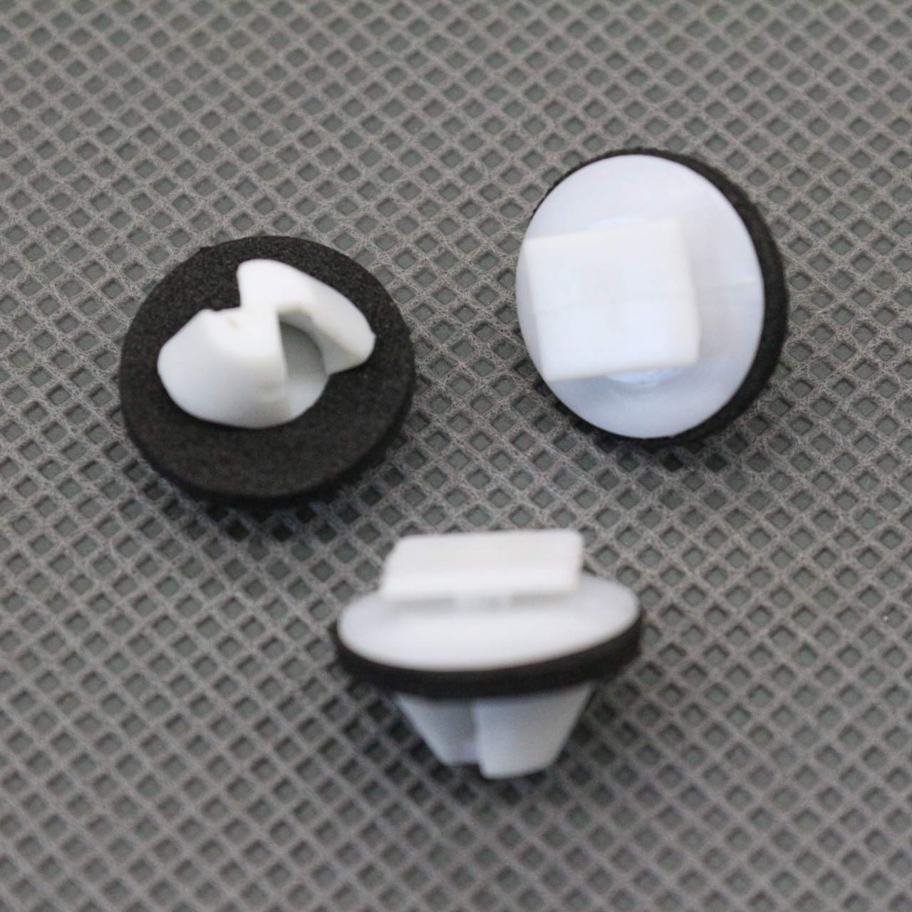 10pcs Nylon Exterior Trim Retainer Clips with Sealer for Land Rover LR032984 - Car Body Panel Fasteners for Secure Fit & Weather Protection (Perfect for Door Panels, Bumpers & Fender Repairs)
