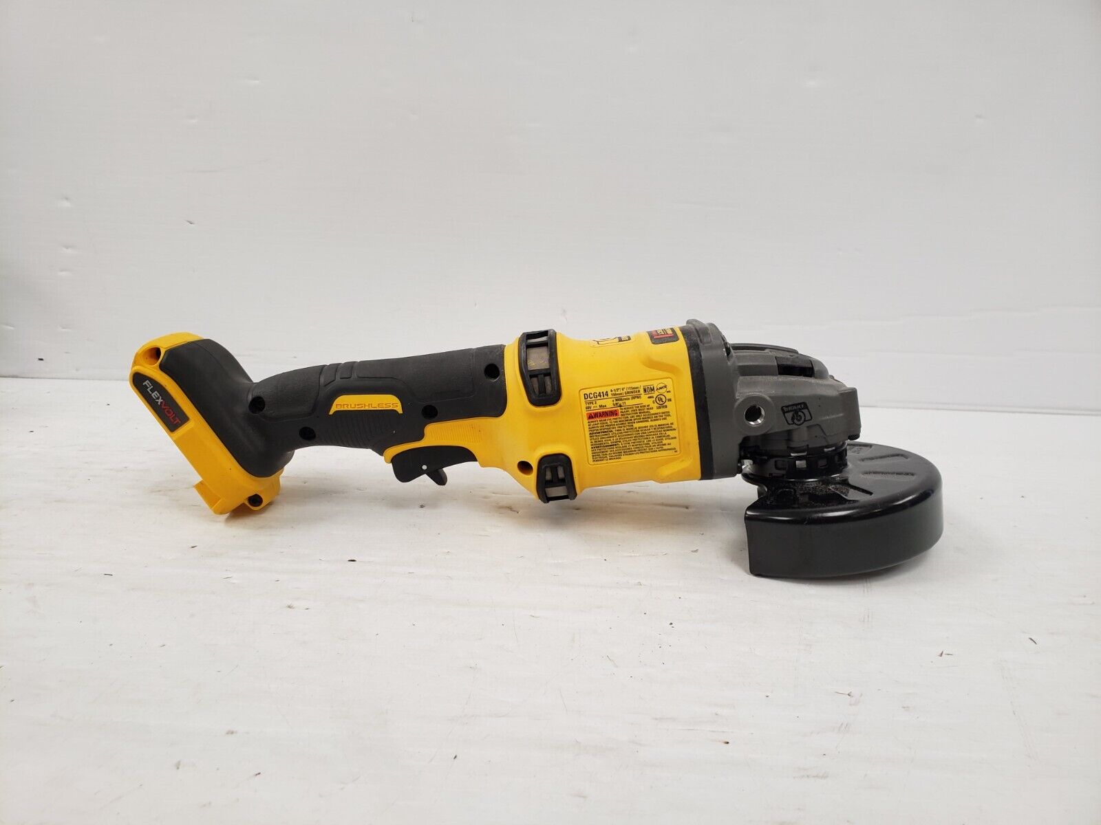 DEWALT DCG414 20V MAX Cordless Angle Grinder with Paddle Switch - Heavy Duty Metal Cutting & Grinding Tool for Construction & DIY Projects