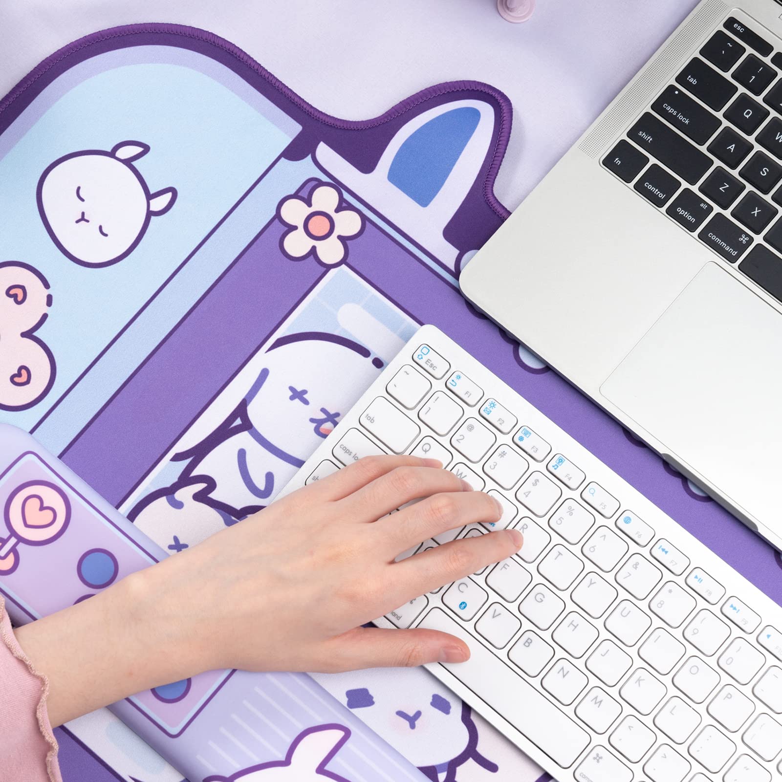 GeekShare Cute Bunny Mouse Pad - Non-Slip Rubber Base Desk Mat for Keyboard & Mouse, Gaming & Office Accessories | Perfect for PC, Laptop, Home Office & Gaming Setup (Pink)