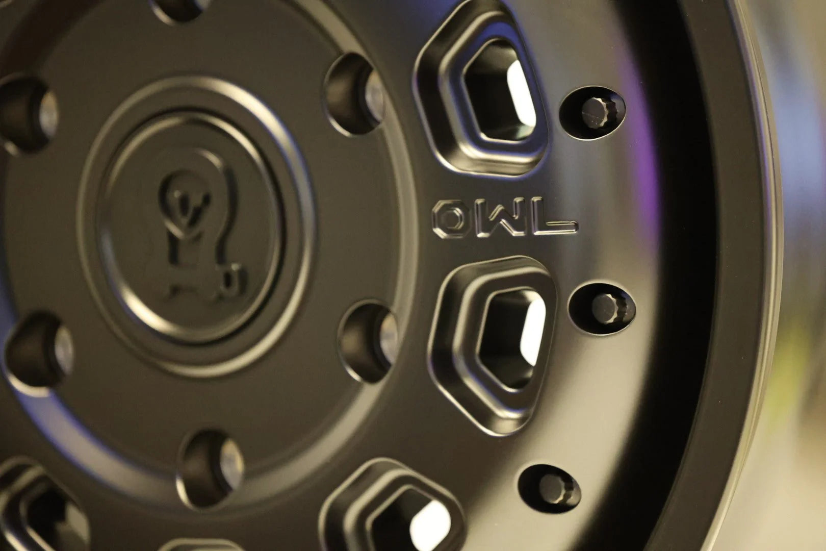 Owl Talon Wheels for 2014-2024 Ford Transit Van 2500 AWD - Premium Alloy Rims for Commercial Vans & Work Trucks - Perfect for Delivery Services, Camping & Adventure Vehicles