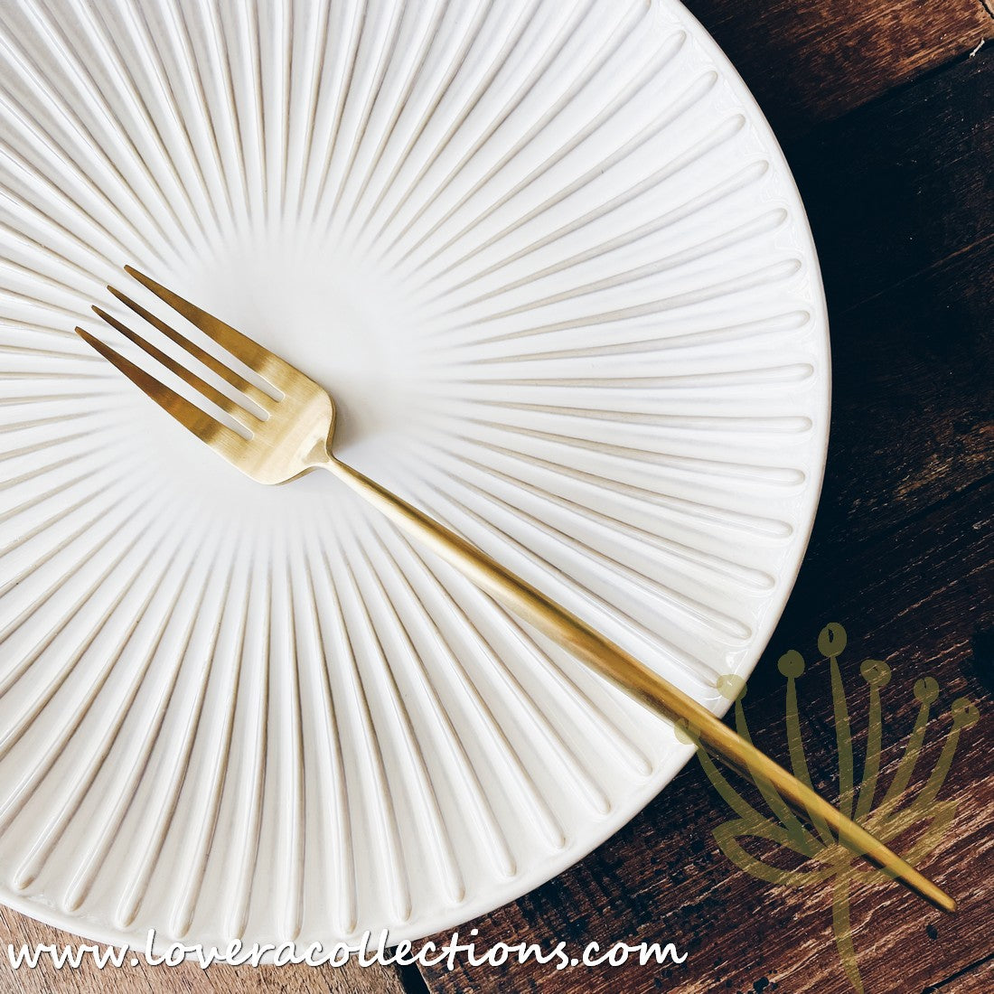 Premium 18/10 Stainless Steel Gold Matte Cutlery Set - 24-Piece Luxury Flatware Collection for Fine Dining & Entertaining - SS304 Rust-Proof & Dishwasher Safe - Perfect for Weddings, Gifts & Upscale Restaurants