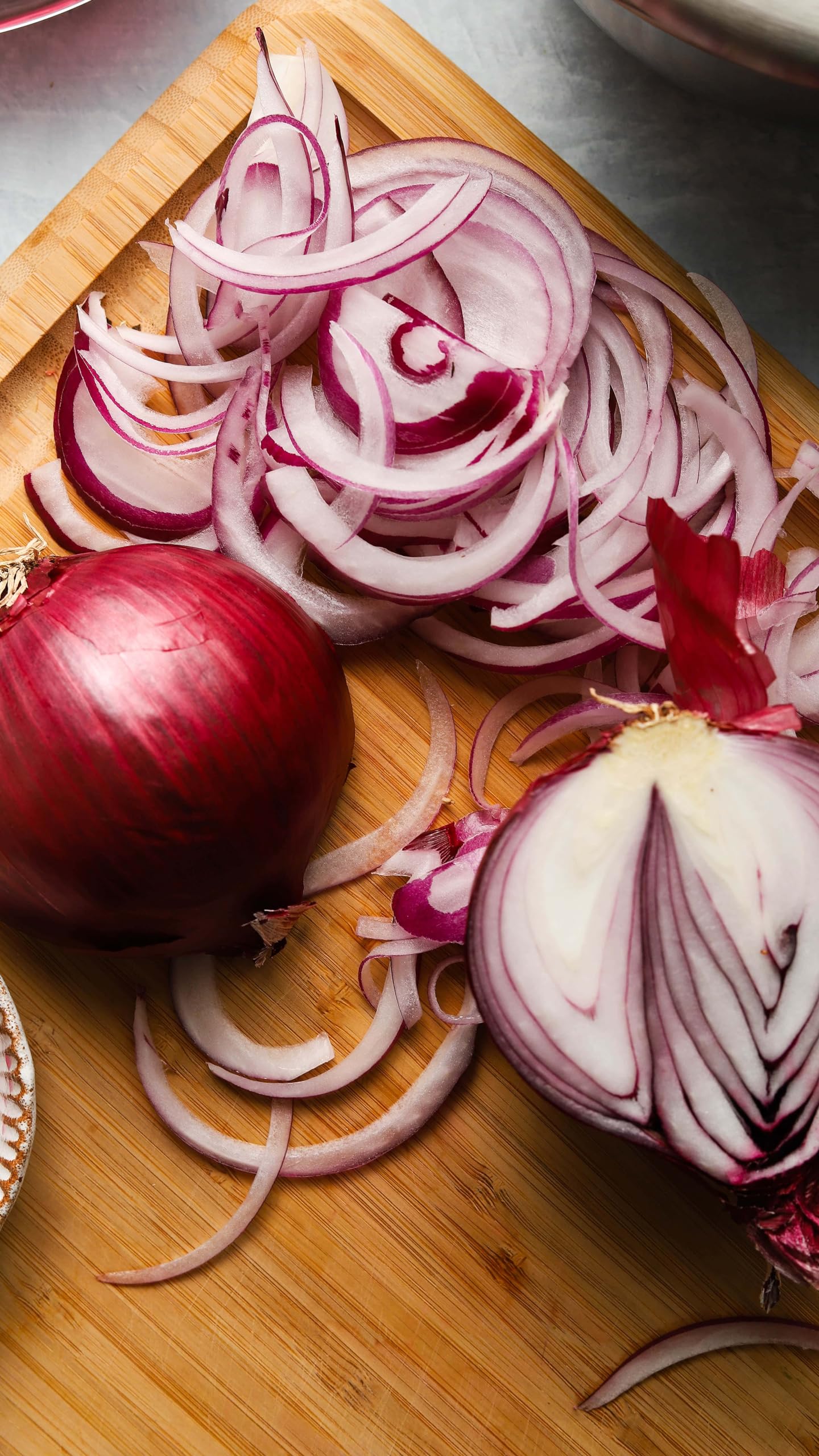 Fresh USA Grown Non-GMO Red Onions - 1 Pound Bulk Wholesale | Perfect for Salads, Cooking & Healthy Recipes