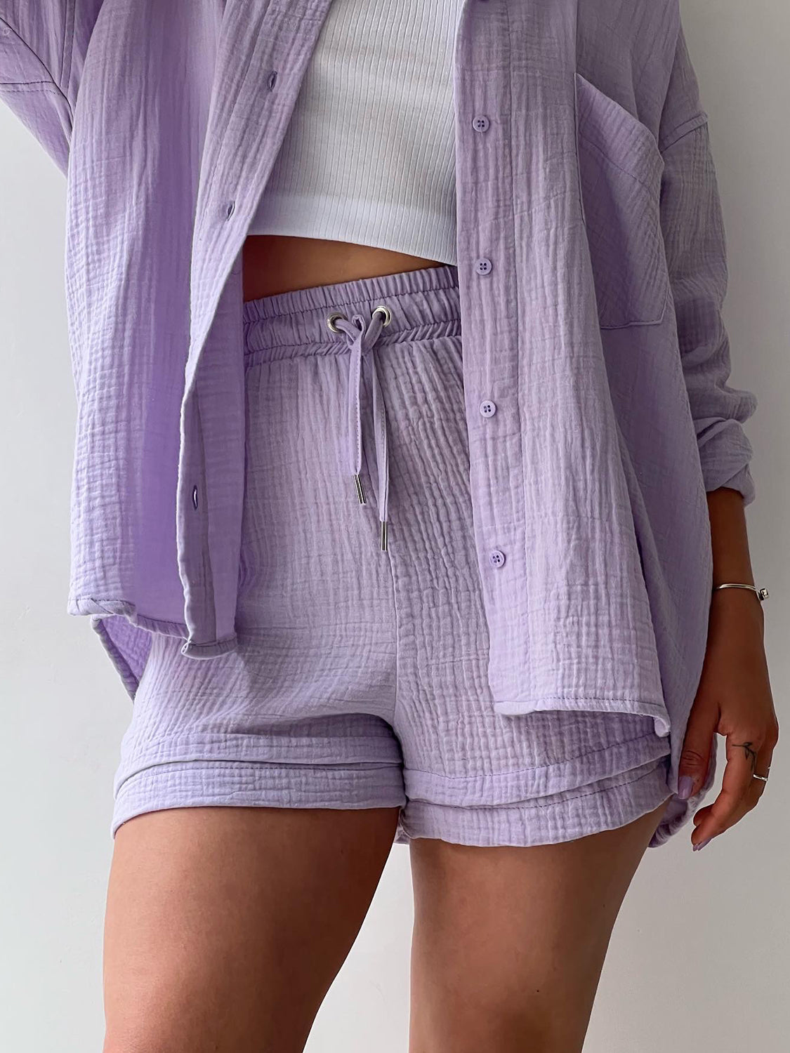 Stylish Texture Button Up Shirt & Drawstring Shorts Set for Men - Casual Summer Outfit for Beach, Travel and Streetwear Fashion