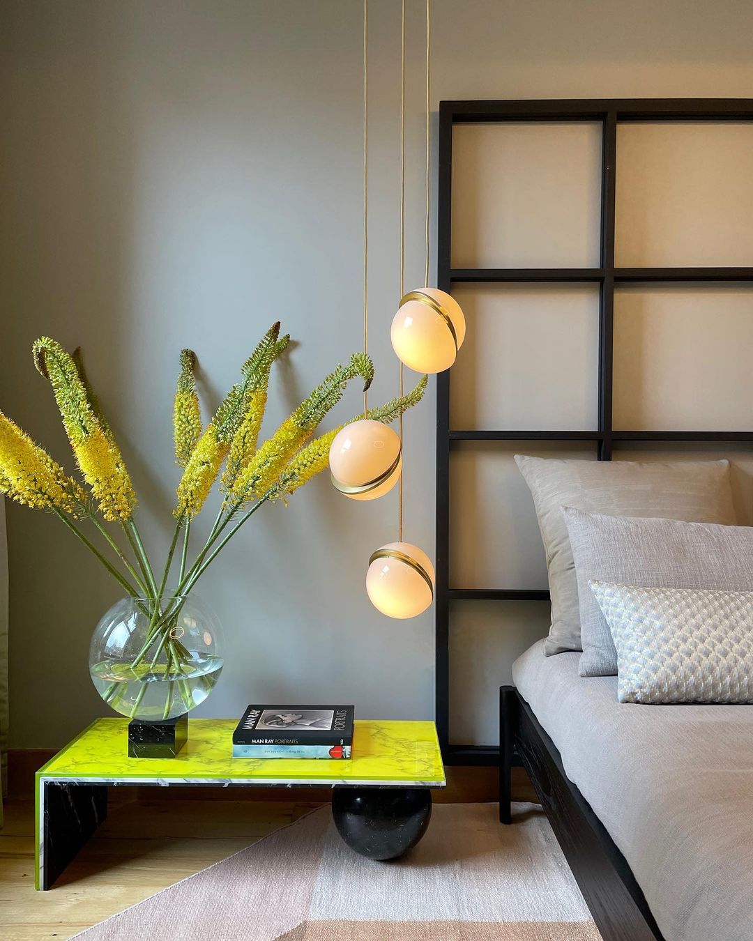 Modern Crescent Moon Pendant Light - Elegant Hanging Chandelier for Bedroom, Living Room & Dining Room - Perfect for Boho, Farmhouse & Minimalist Decor