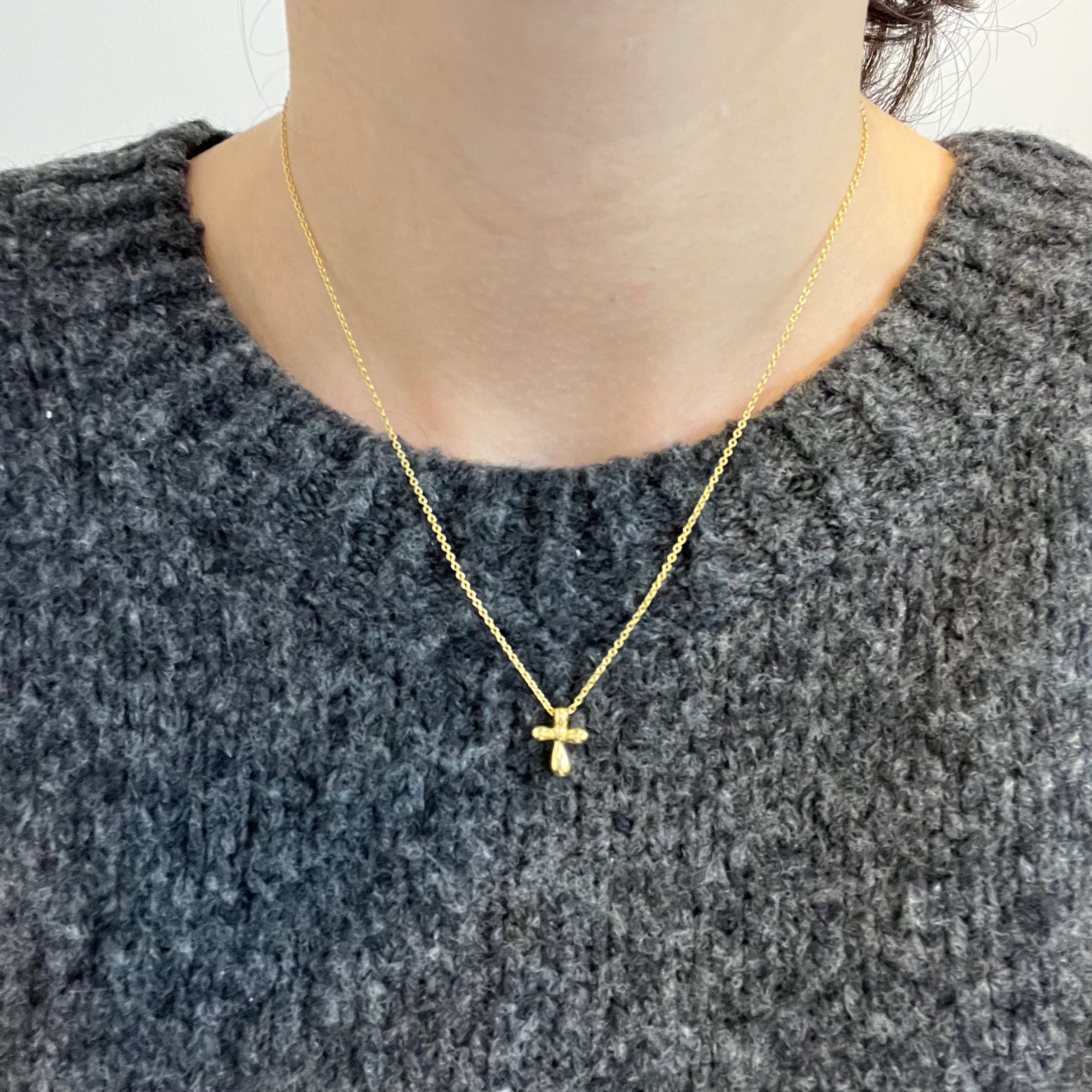 Tiffany & Co. Elsa Peretti Cross Pendant 18k Yellow Gold Necklace 16