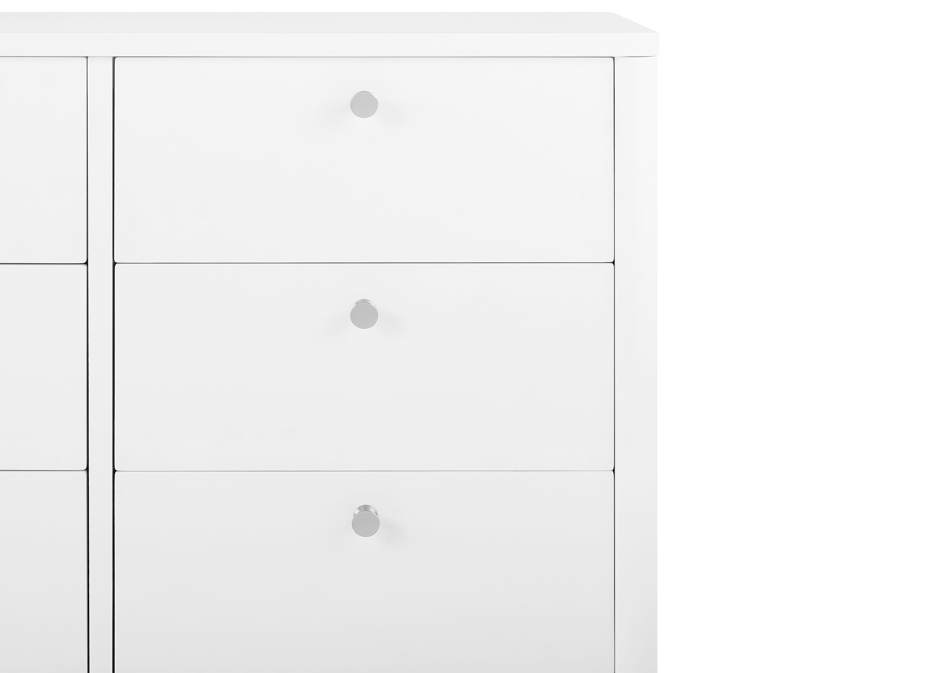 Brooks 6 Drawer Dresser with Interlocking Drawers - Sturdy Wooden Bedroom Furniture for Clothes Storage | Perfect for Master Bedroom, Guest Room & Nursery Organization