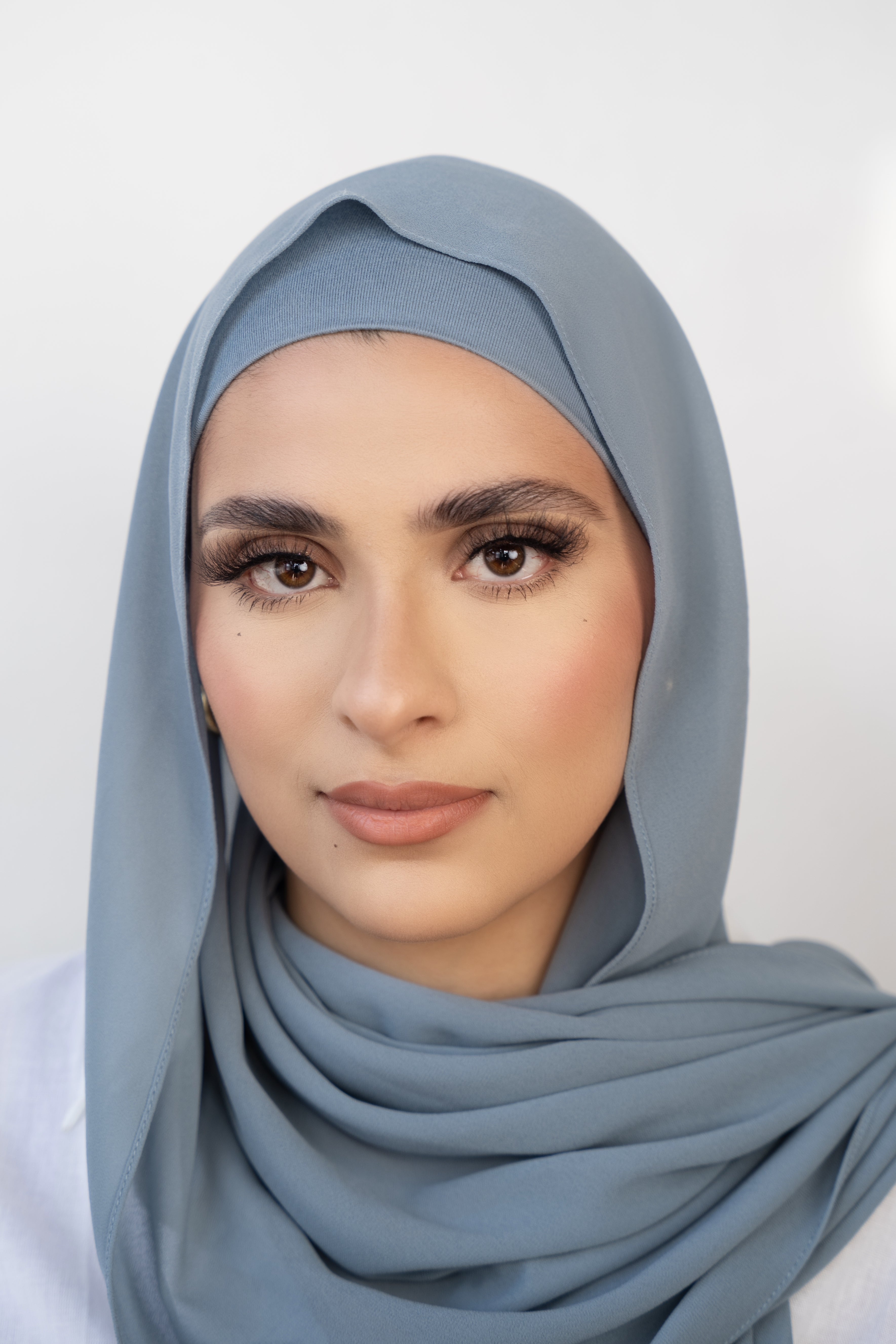 Elegant Chiffon Hijab Set - Soft & Breathable Muslim Scarf for Women - Perfect for Daily Wear, Prayer, and Special Occasions