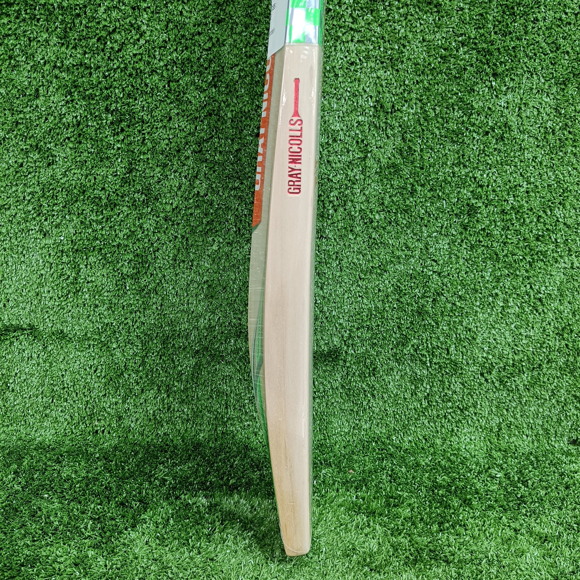 Gray Nicolls 5 HyperNova Junior/Youth Limited Edition English Willow Cricket Bat - Perfect for Young Cricket Players & Training Sessions