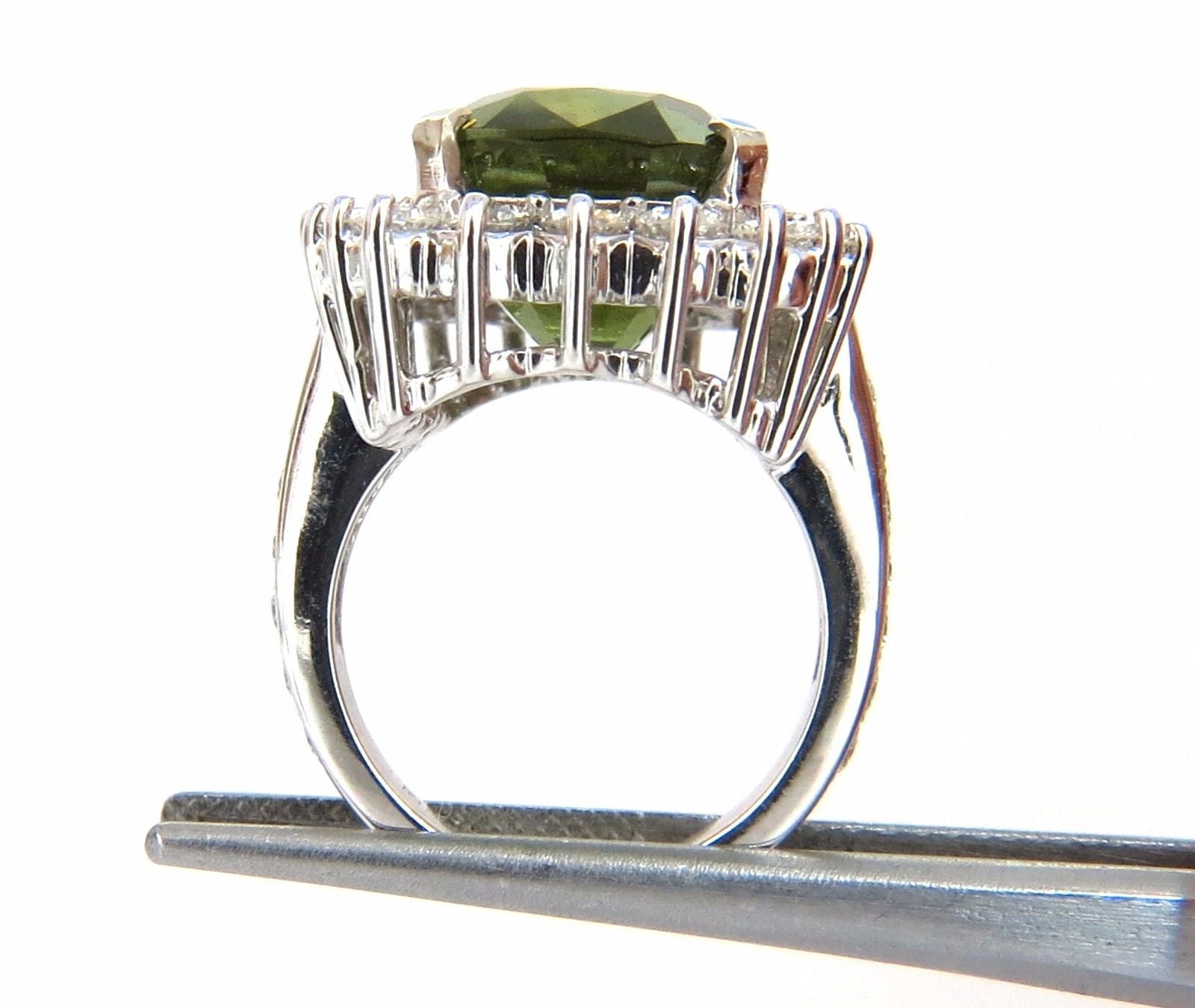GIA Certified 18.58 Carat Natural Green Peridot Diamond Ring in 18K Gold - Elegant Engagement, Anniversary & Special Occasion Jewelry Gift