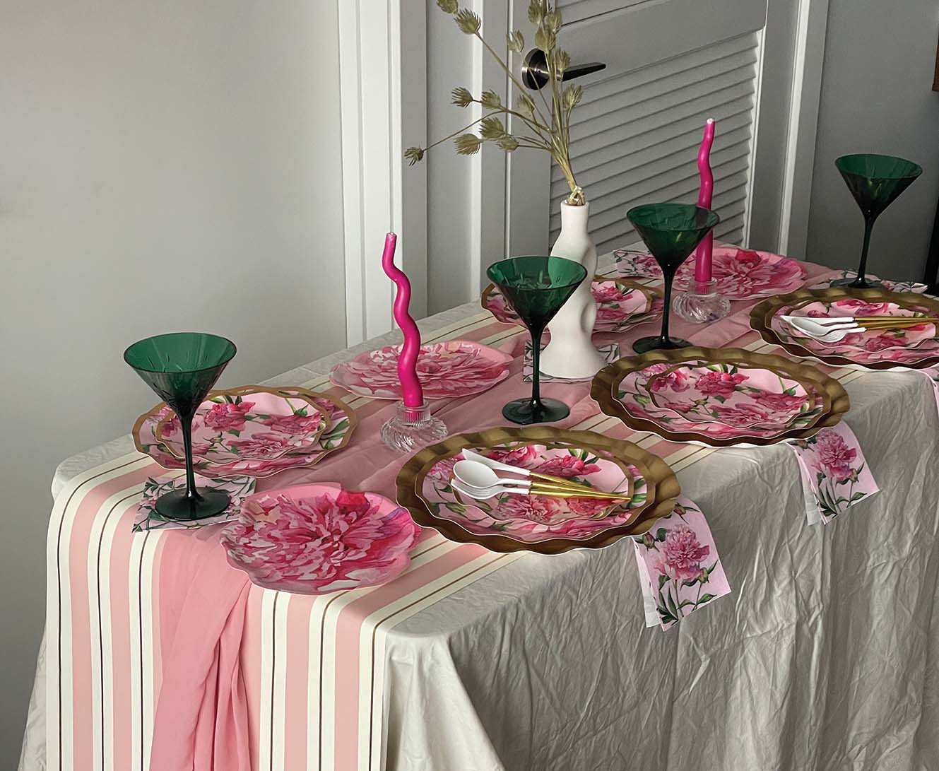 Wavy Dinner Plate Set - Pink Peonies Design - 8 Piece Pack - Perfect for Elegant Dining, Wedding Receptions & Home Decor