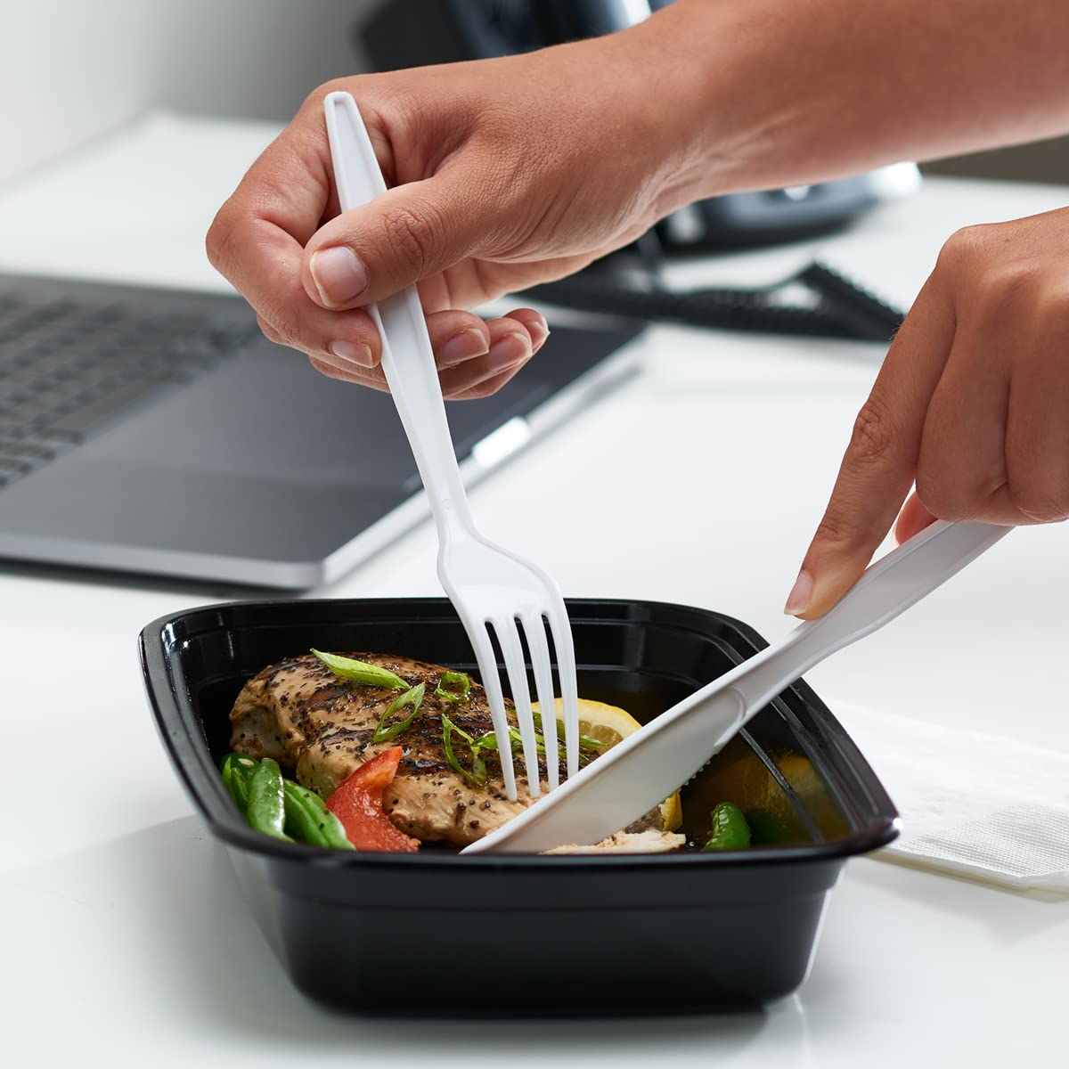 100 Pack Heavy Duty Disposable Plastic Forks - Durable White Cutlery for Parties, Events, Picnics & Catering | Bulk Basic Plastic Forks for Home, Office & Outdoor Dining