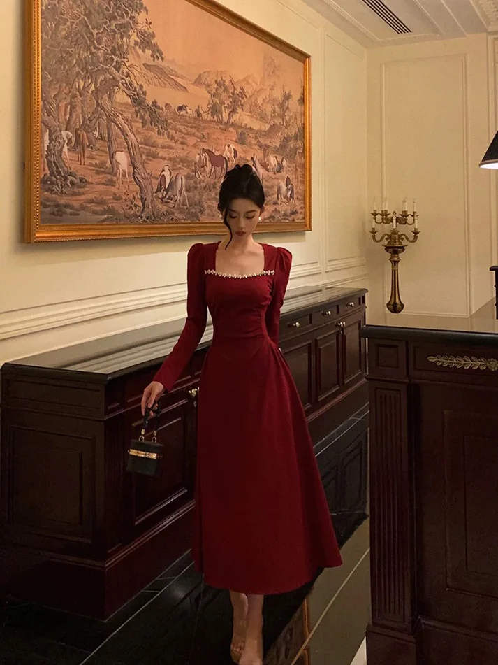 Elegant A-Line Square Neck Long Sleeve Red Evening Gown - Perfect for Birthday Parties, Prom, Cocktail Dresses & Special Occasions