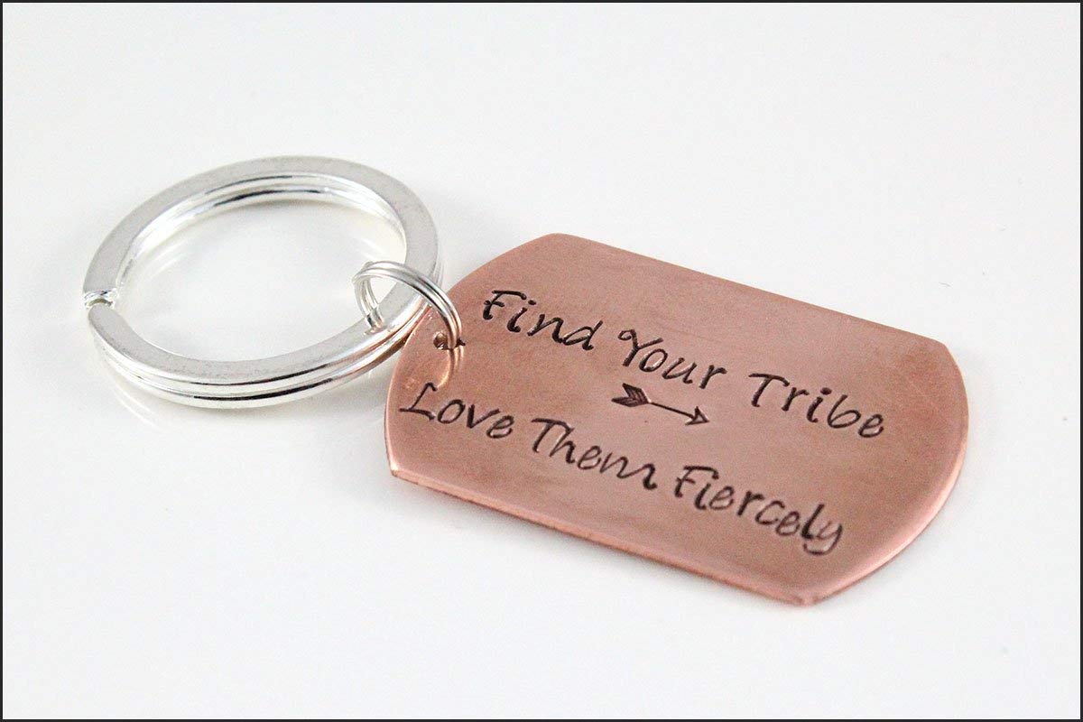 Find Your Tribe Keychain - Friendship Arrow Keychain for Best Friends Group | Unique Gift for Women, BFFs & Sisterhood | Perfect for Birthdays, Anniversaries & Girls Trips
