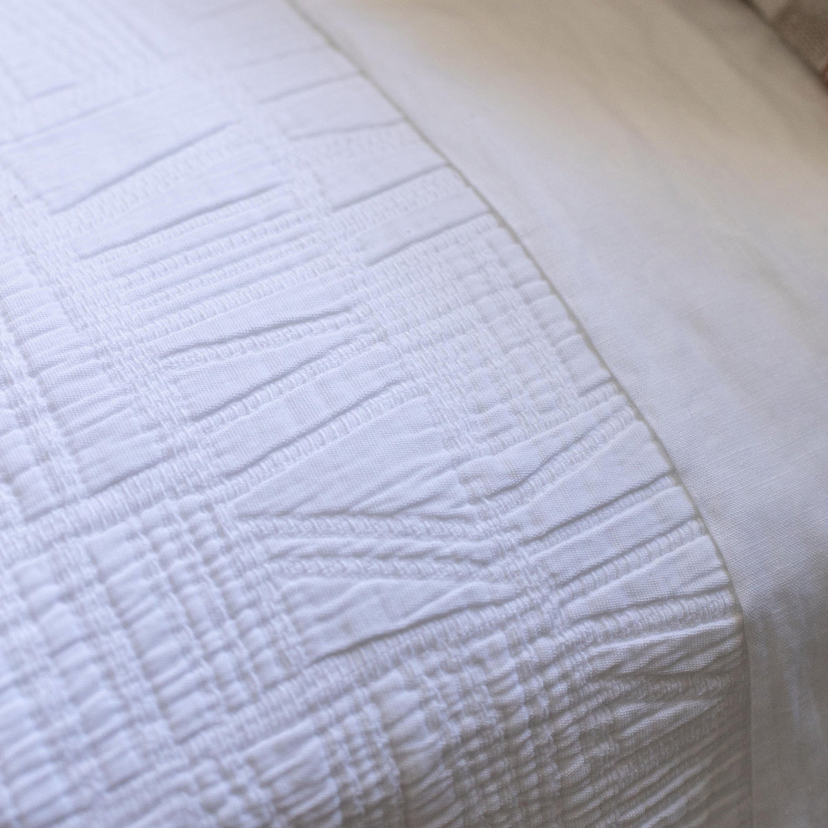 Luxury Harbour Matelasse Quilted Bedspread - Soft & Elegant Coverlet for Bedroom Decor - Perfect for Master Bedroom, Guest Room, or Hotel Use