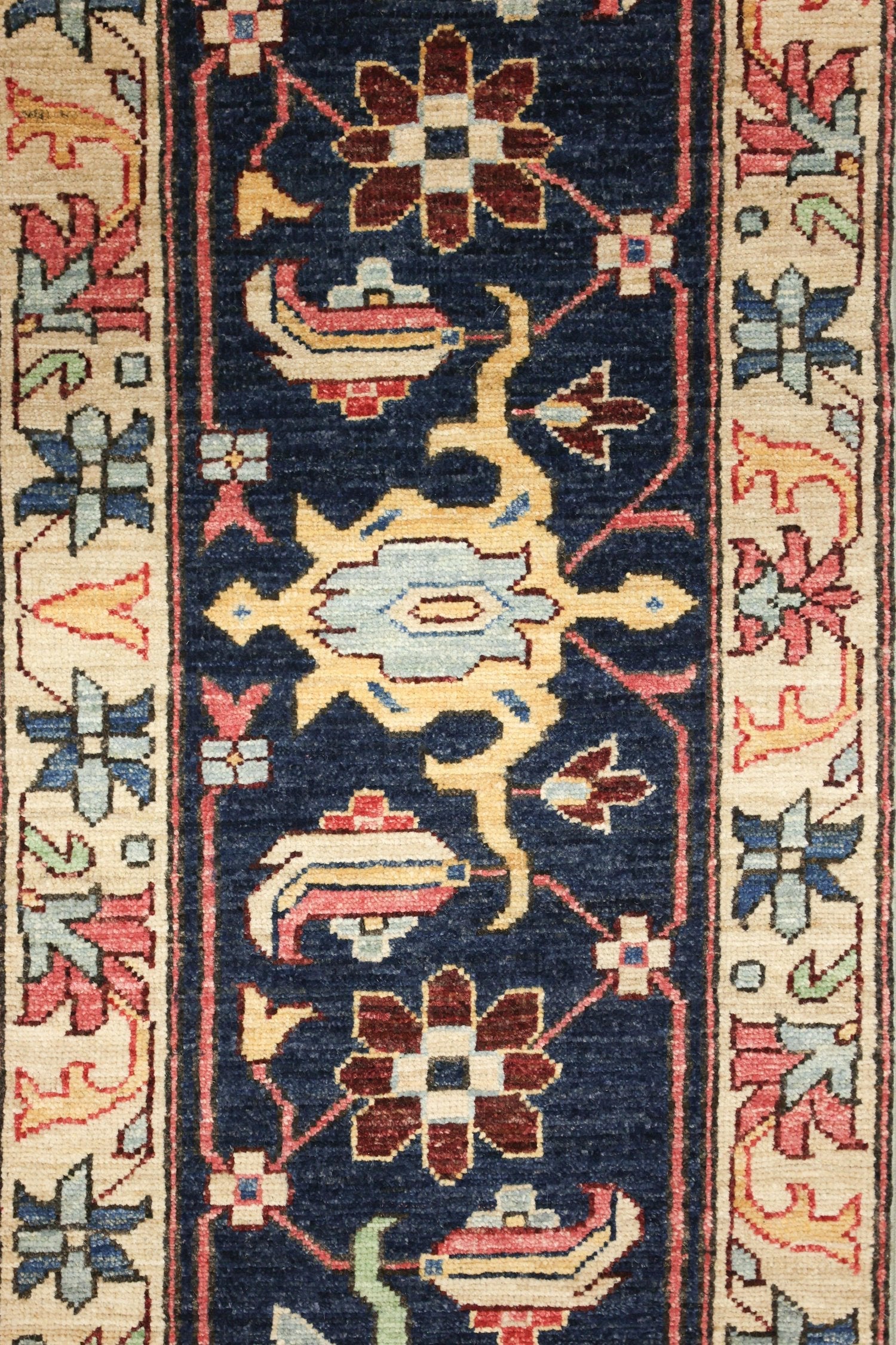 Authentic Arabesque Bijar Handwoven Tribal Rug - J74808 - Perfect for Bohemian Home Decor & Living Room Accent