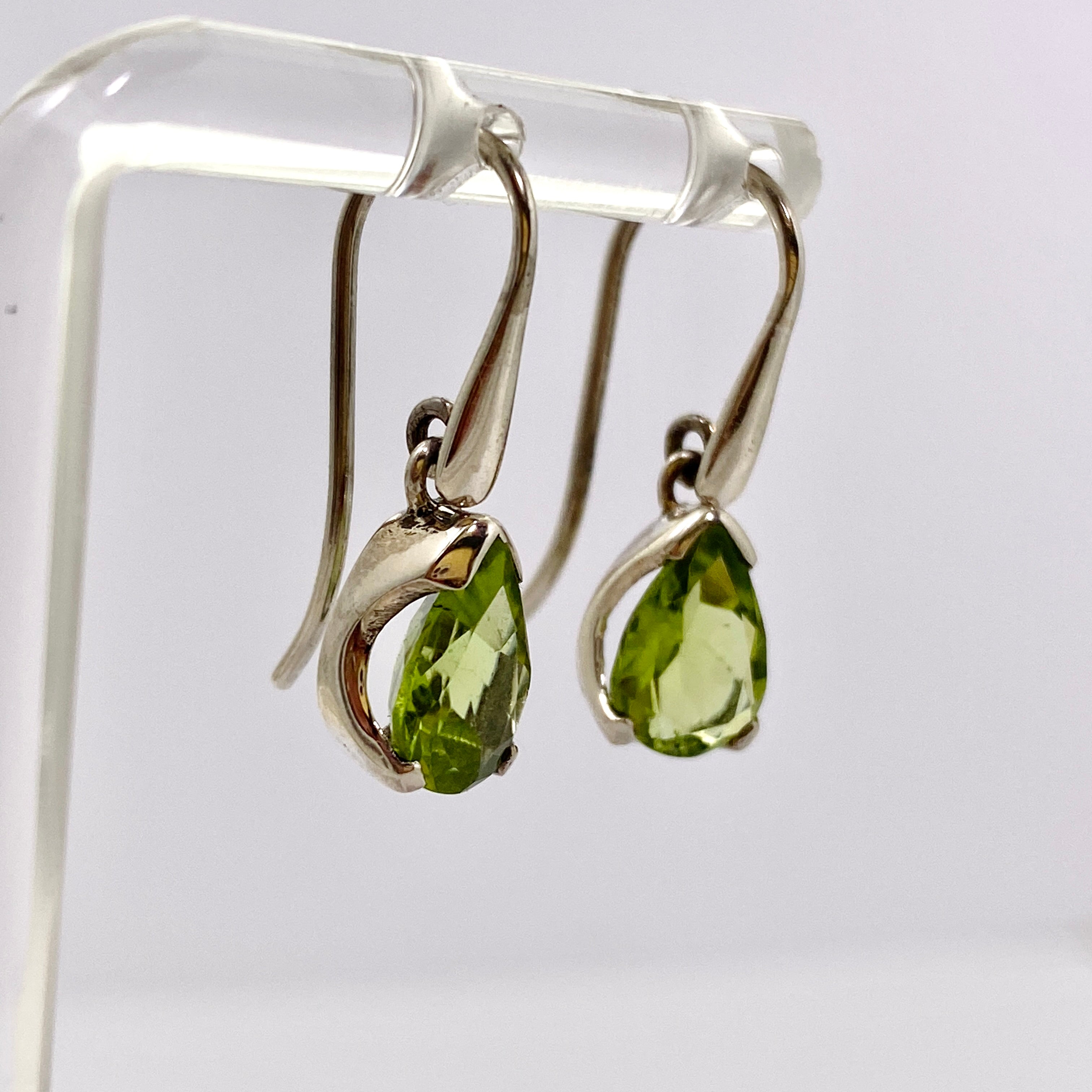 Peridot Teardrop Faceted Earrings for Women - 925 Sterling Silver Dangle Earrings - Elegant Green Gemstone Jewelry for Party, Wedding & Special Occasions