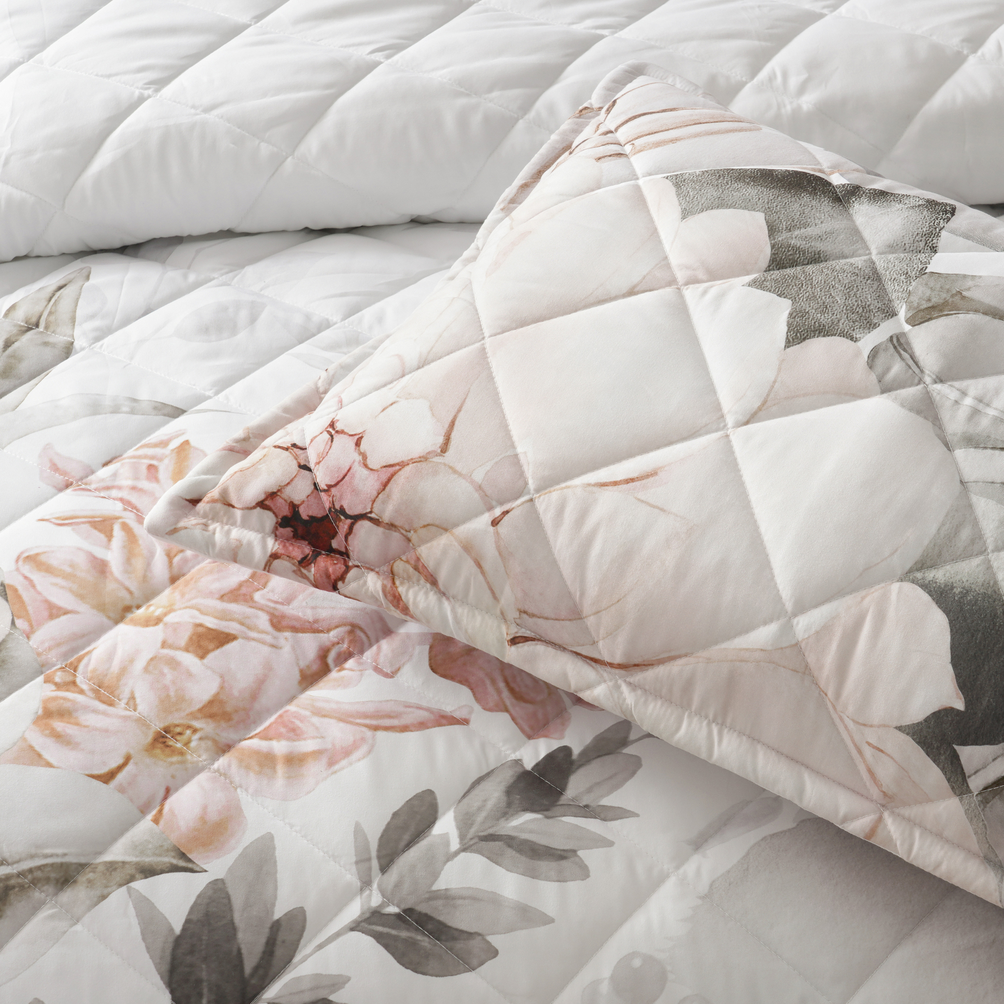 Giselle White Coverlet Set By Bianca - Luxury Bedding for Master Bedroom & Guest Room Decor