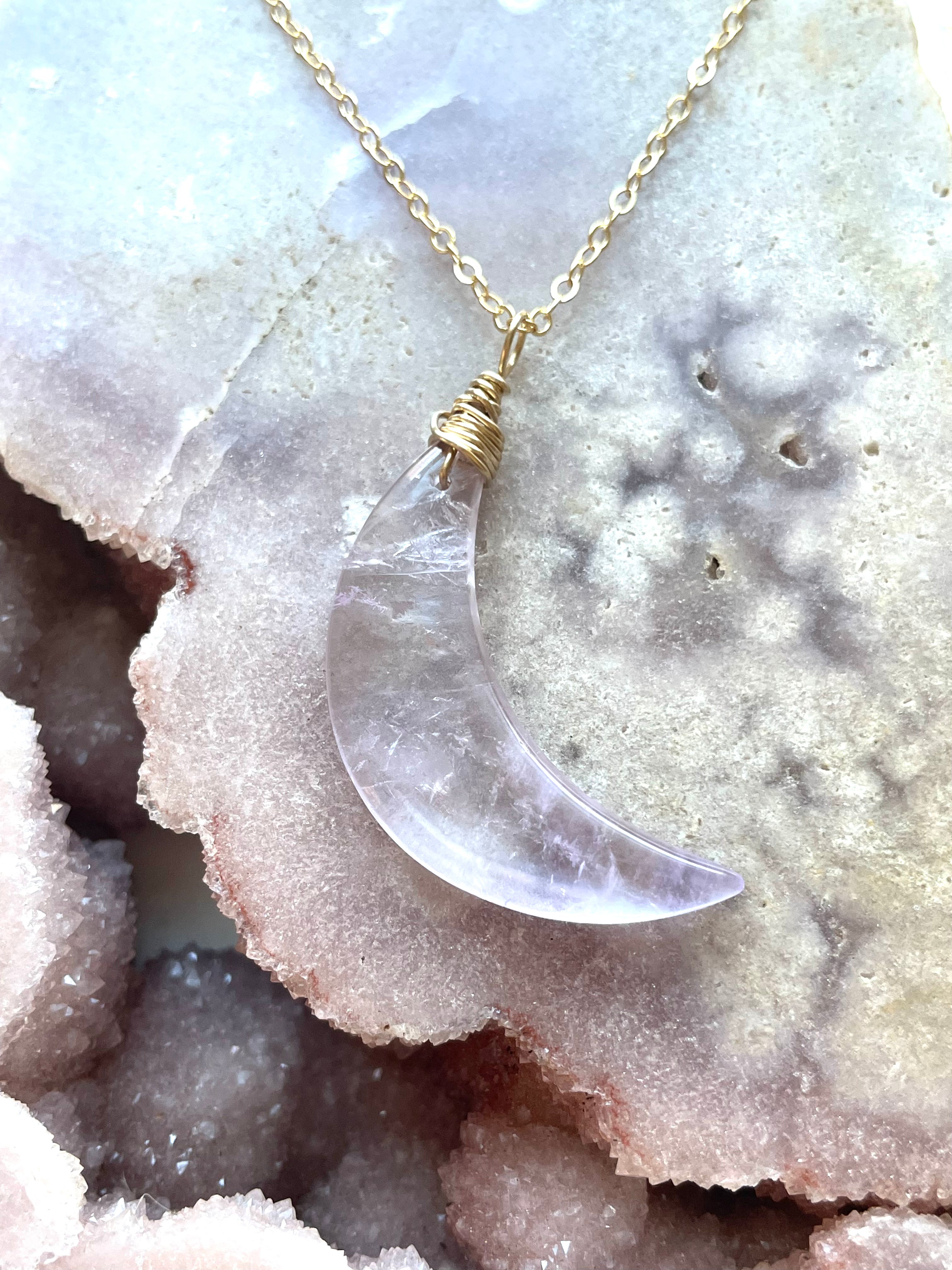 Amethyst Moon Crystal Necklace – Healing Gemstone Jewelry for Women, Spiritual Protection & Positive Energy – Perfect for Meditation, Yoga & Everyday Wear