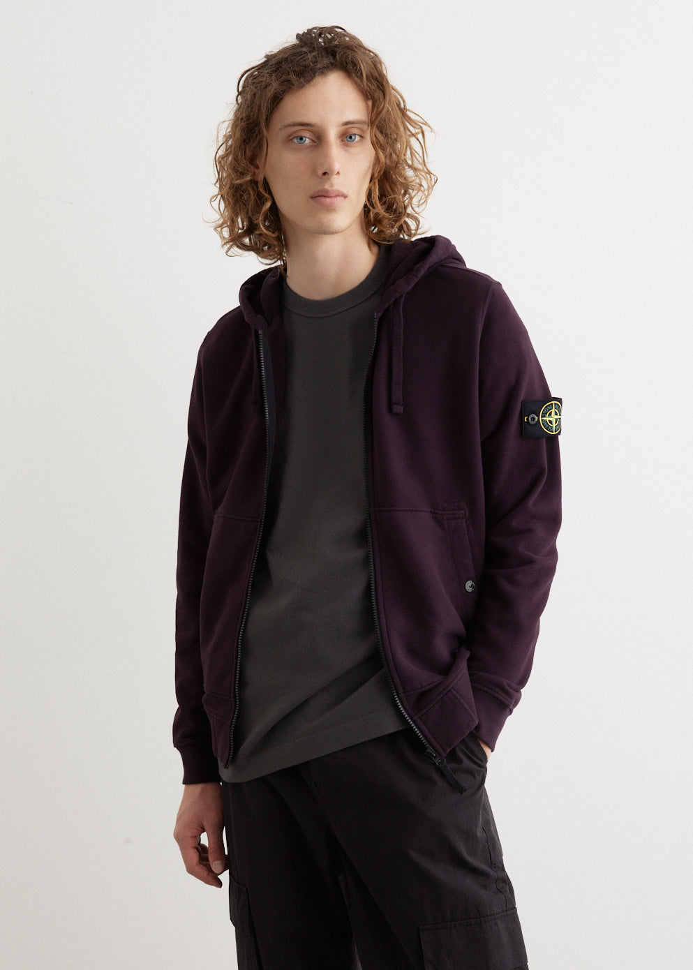 Badge Zip Front Hooded Sweatshirt - Stylish Pullover with Front Zipper & Hood - Perfect for Casual Wear, Outdoor Activities & Street Fashion
