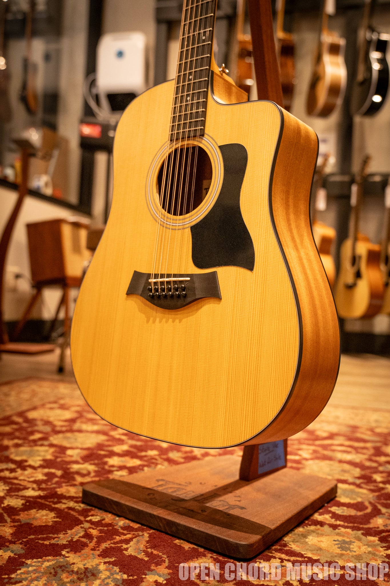 Taylor 150ce 12-String Dreadnought Acoustic Guitar (Natural) - Premium Solid Spruce Top & Mahogany Back/Sides - Perfect for Live Performances, Studio Recording & Fingerstyle Playing (Serial: 2206044479)