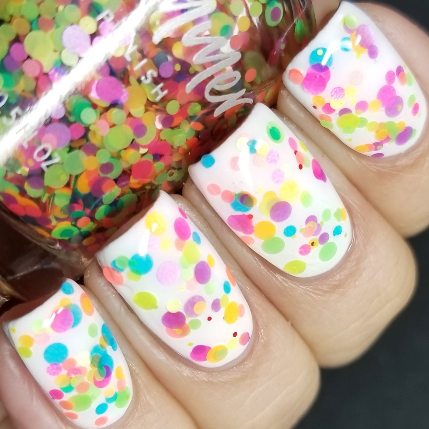 Upside Round Nail Polish 0.5oz - Salon Quality for Home Manicures