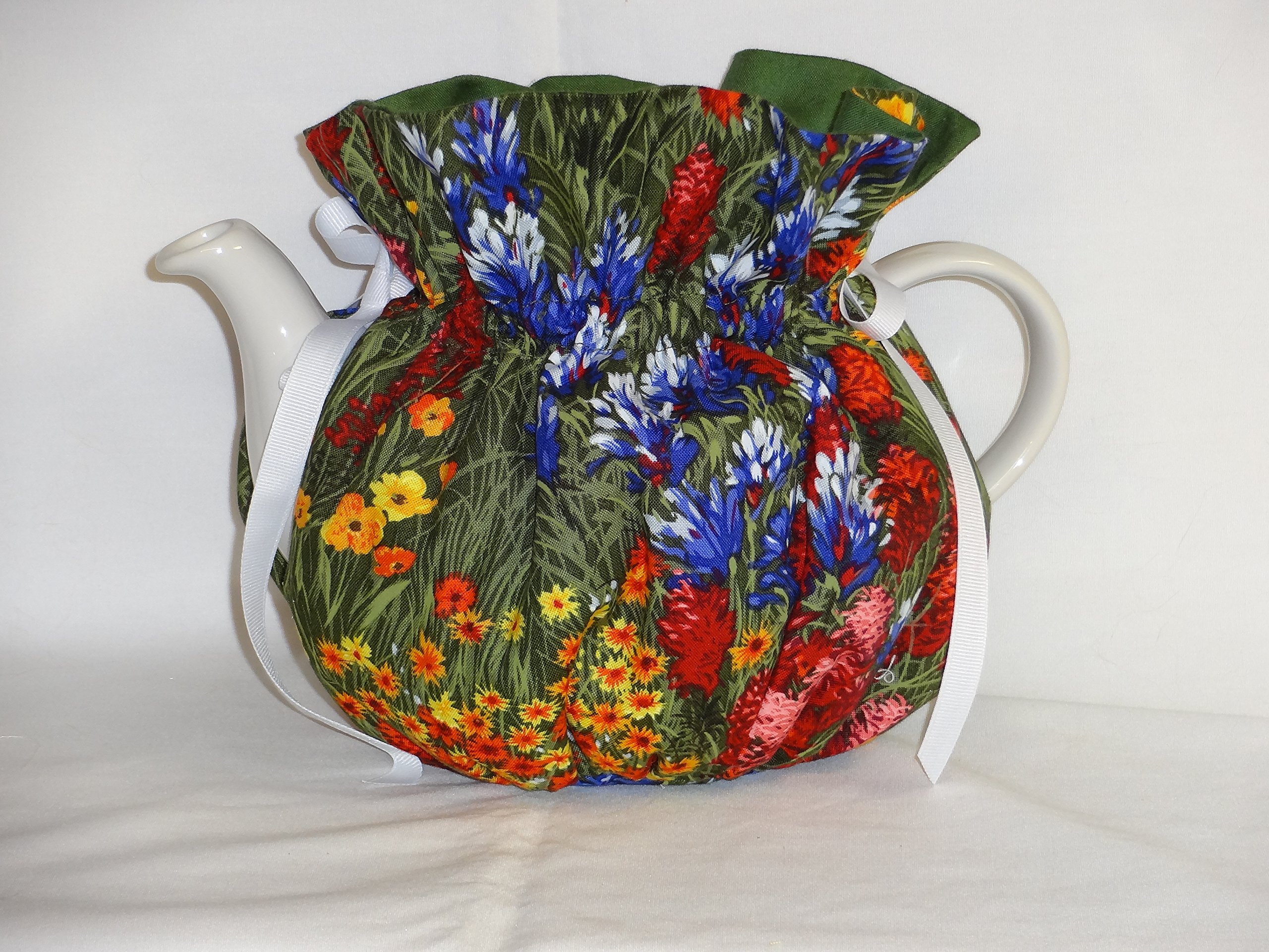 Pretty Field of Flowers 6 Cup Reversible Tea Pot Cozy - Insulated Tea Cosy Cover for English Teapots - Perfect for Afternoon Tea, Tea Parties & Cozy Winter Evenings