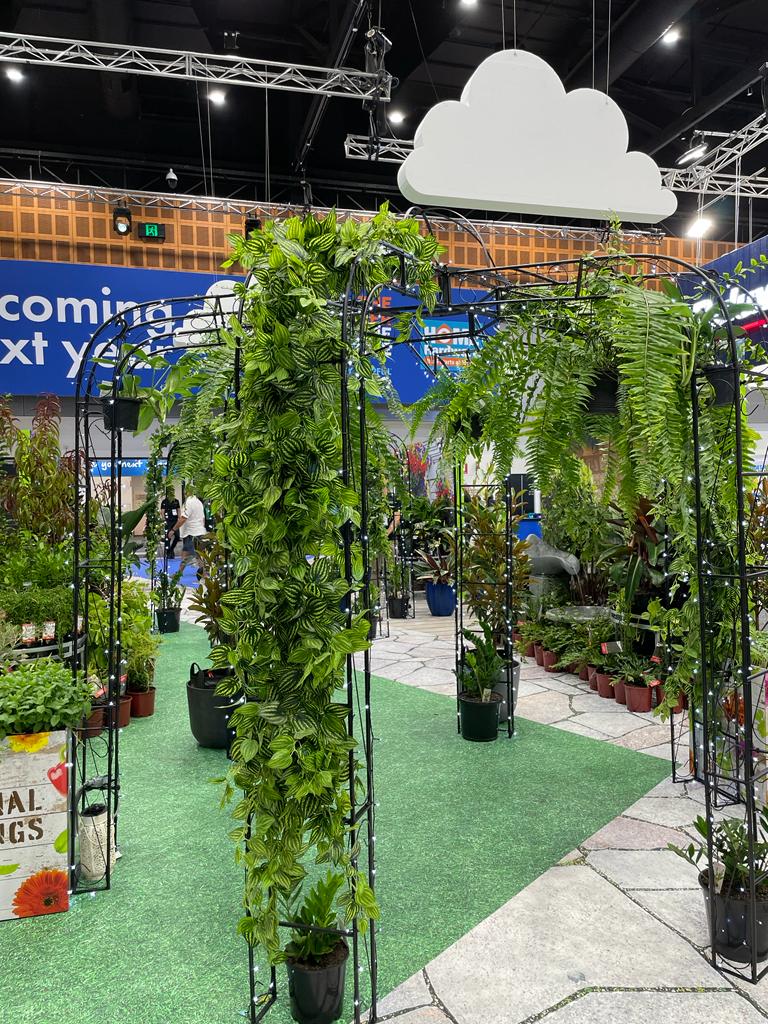 100cm Artificial Philodendron Hanging Bush - Realistic Fake Plant for Home Decor, Office, Living Room & Indoor Greenery