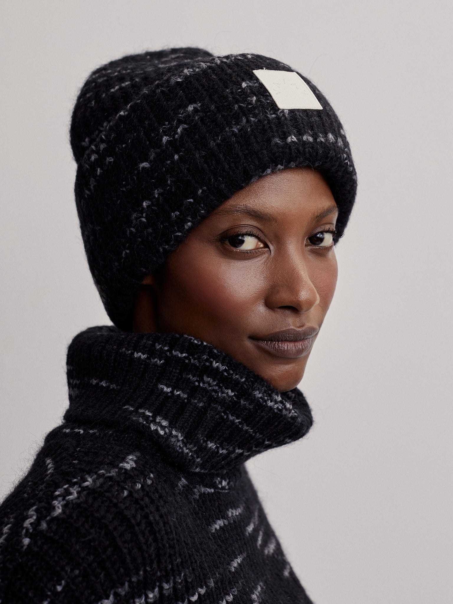 Varley Dale Beanie - Soft Winter Knit Hat for Men & Women, Black/Cloud Dancer Color, Warm Fleece Lined Beanie for Skiing, Snowboarding & Outdoor Activities