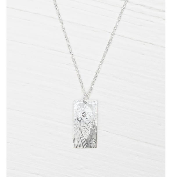 Radiant Petra Pendant Necklace - Elegant Crystal Jewelry for Women, Perfect for Parties, Weddings & Special Occasions