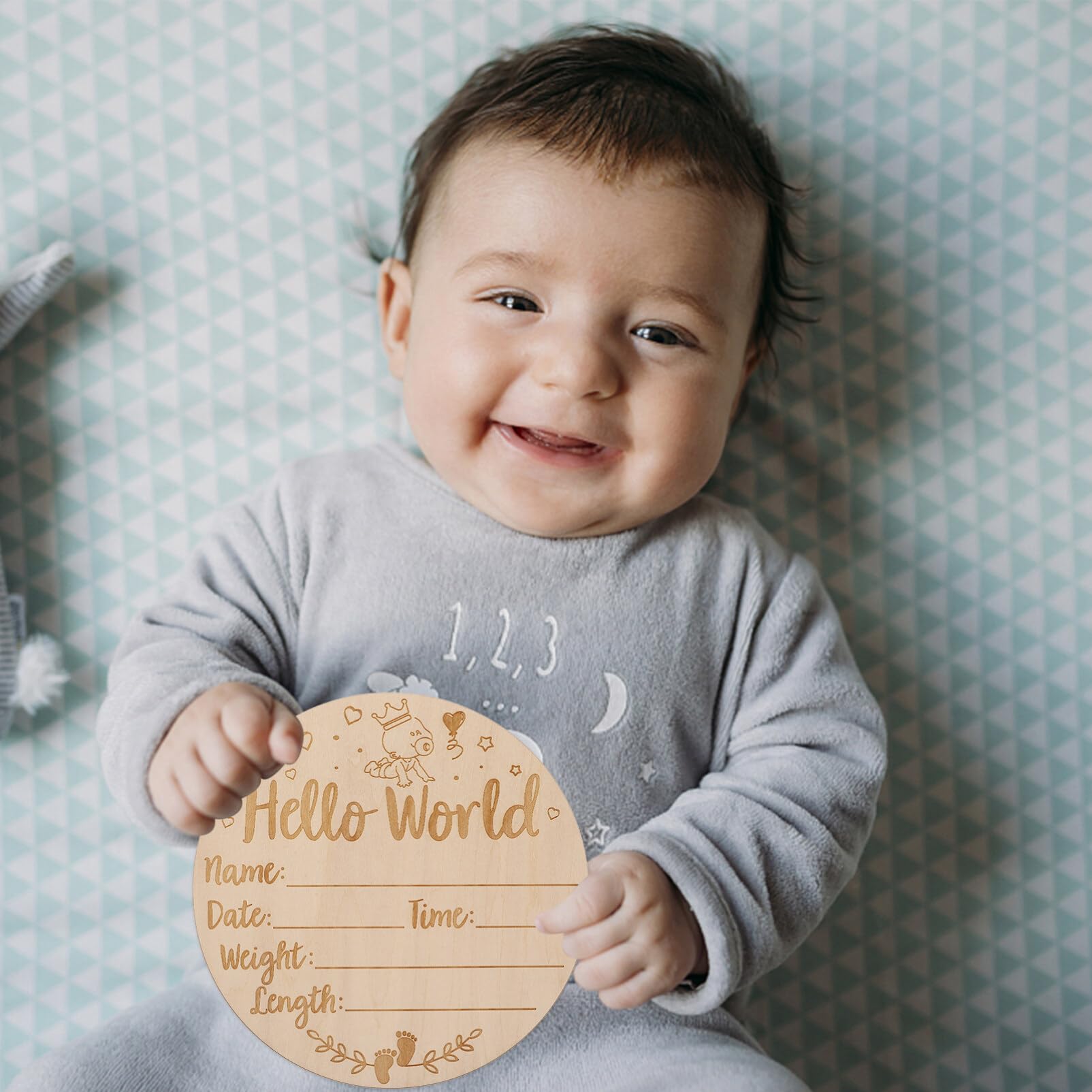 Wooden Baby Announcement Sign - Personalized Newborn Welcome Plaque with Name - Perfect for Birth Announcements, Nursery Decor & Photo Props