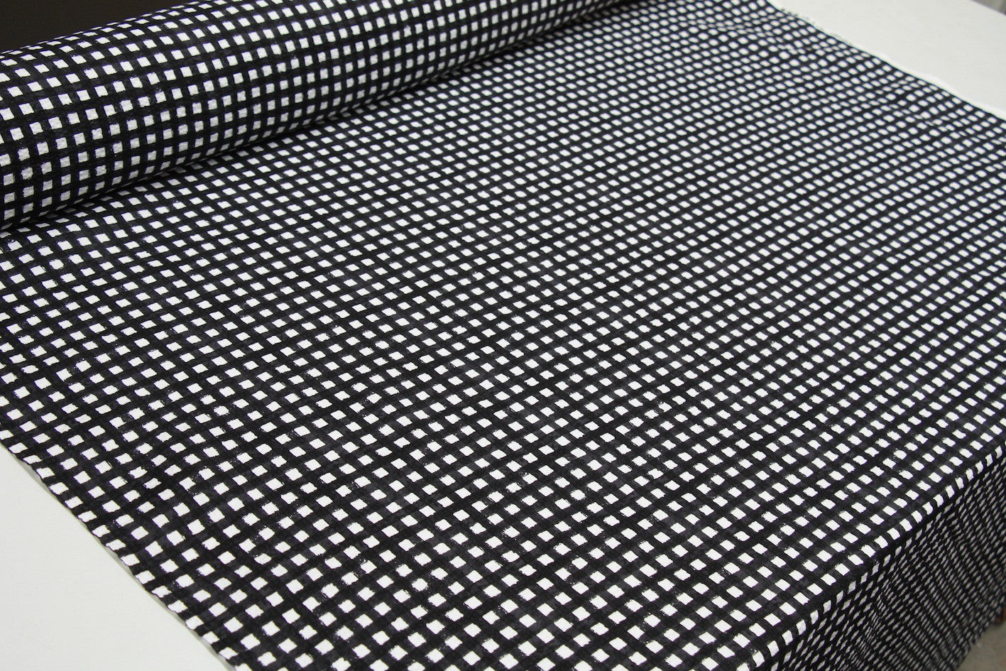 Black Ripple Square Serving Tray - Modern Acrylic Appetizer Platter for Cheese, Charcuterie & Desserts - Perfect for Parties, Weddings & Home Entertaining