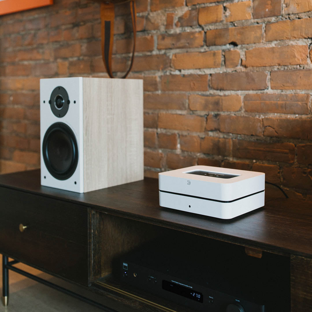 Bluesound VAULT 2i Hi-Res Digital Music Streamer & Storage - Wireless Audio System for Home, Multi-Room Streaming & Lossless Music Playback | Perfect for Audiophiles & Smart Home Integration