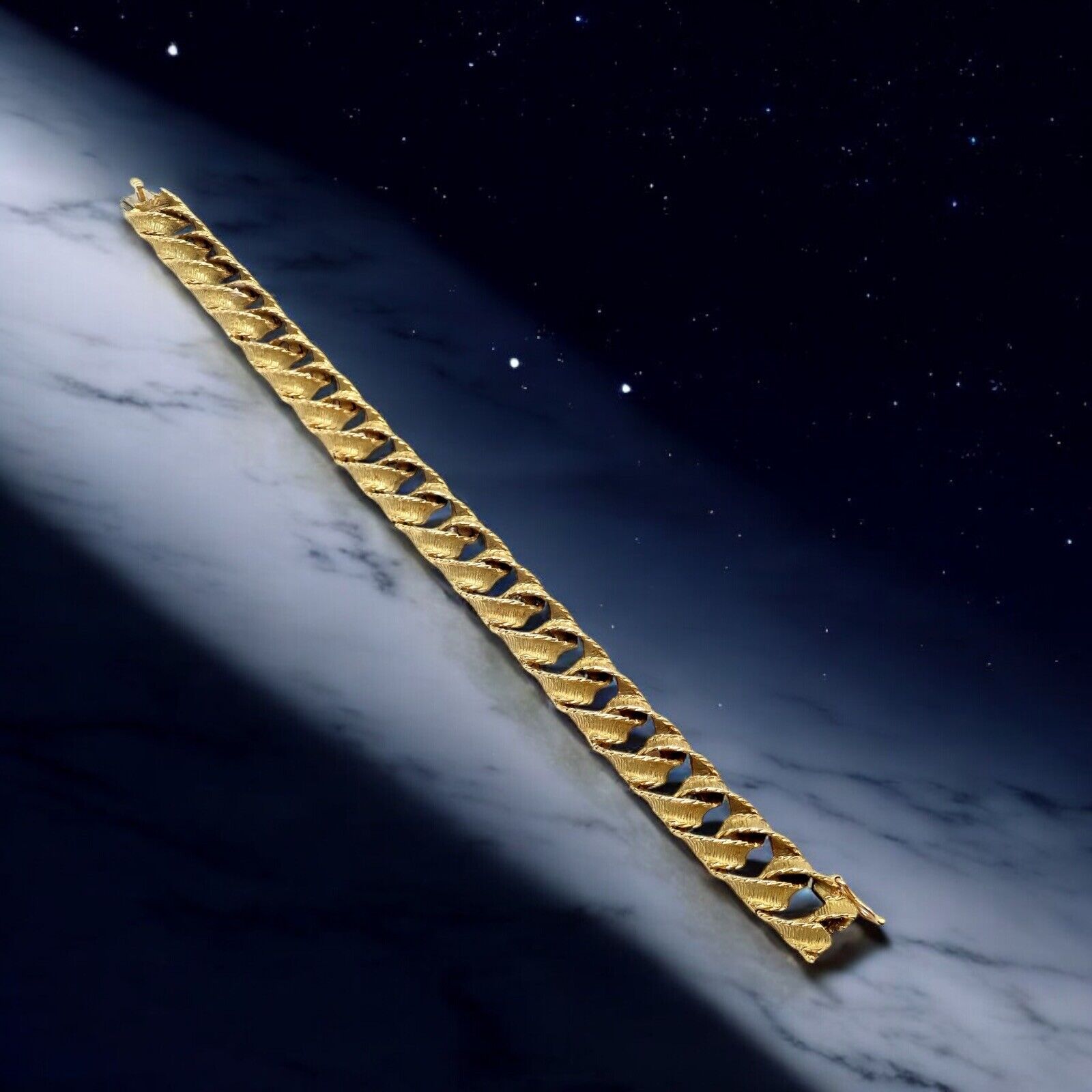 Authentic Vintage Tiffany & Co 18k Yellow Gold France Ribbon Curb Bracelet from 1987 - Luxury Jewelry Gift for Women, Perfect for Anniversaries & Special Occasions