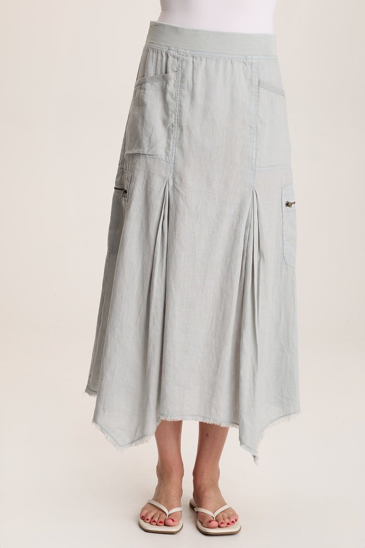 Stylish Doak Skirt with Sharkbite Hem & Cargo Pockets - Trendy Women's Streetwear for Casual Outings, Travel & Outdoor Adventures