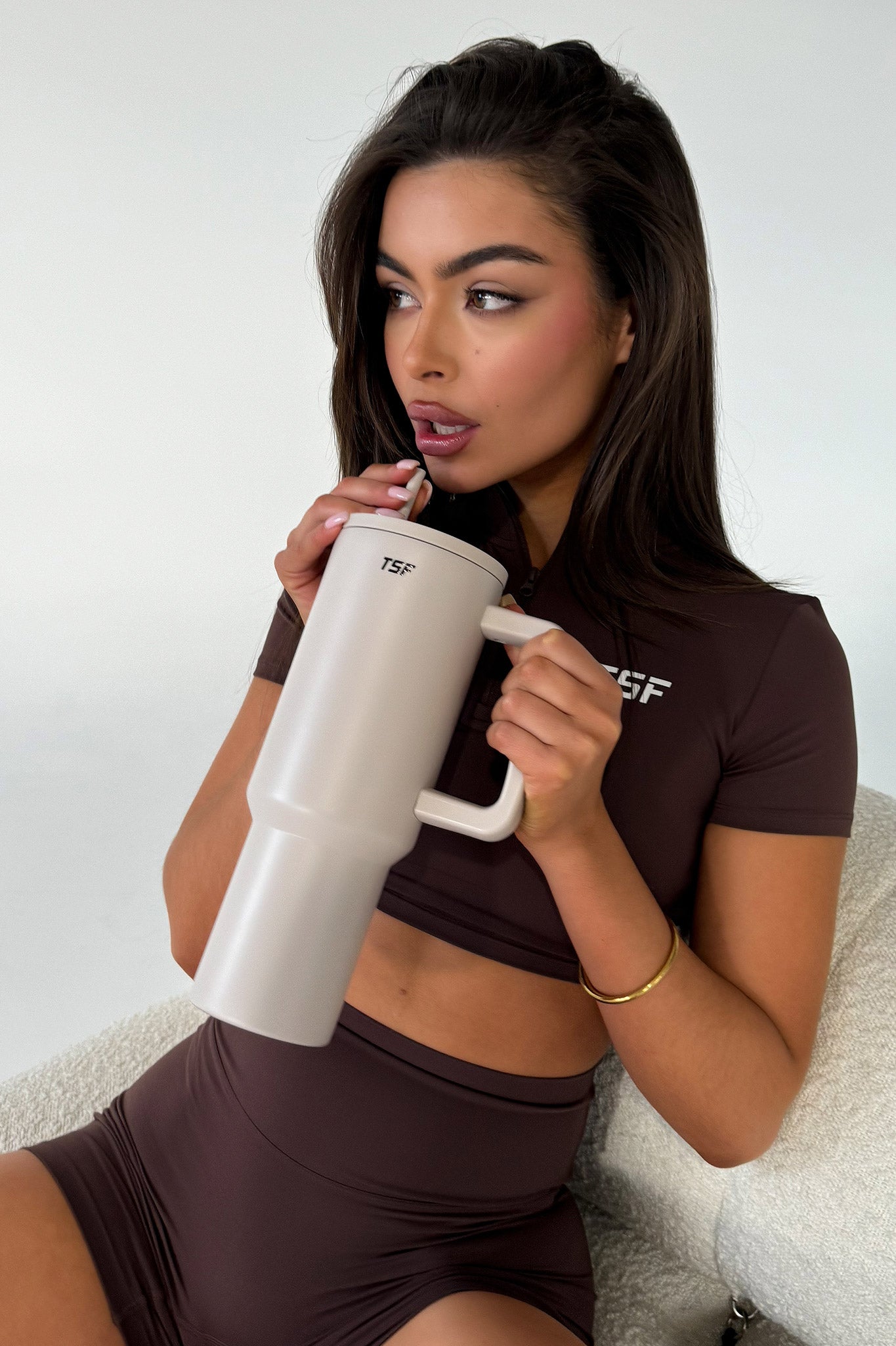 Stainless Steel Insulated Tumbler with Lid - 20oz Vacuum Sealed Hot & Cold Cup - Leakproof Travel Mug for Coffee, Tea and Beverages - Perfect for Office, Gym, Camping and Outdoor Activities